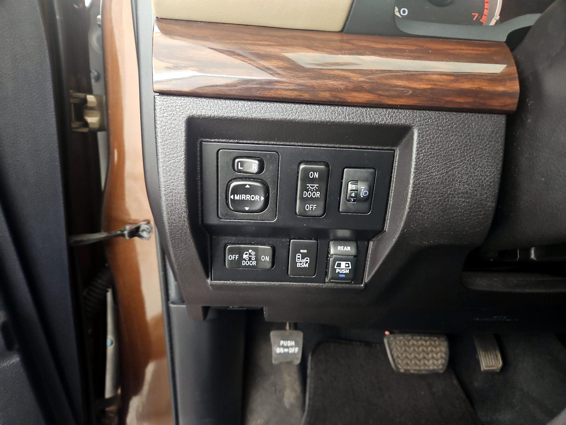 Thumbnail: 2016 Toyota Tundra - 13