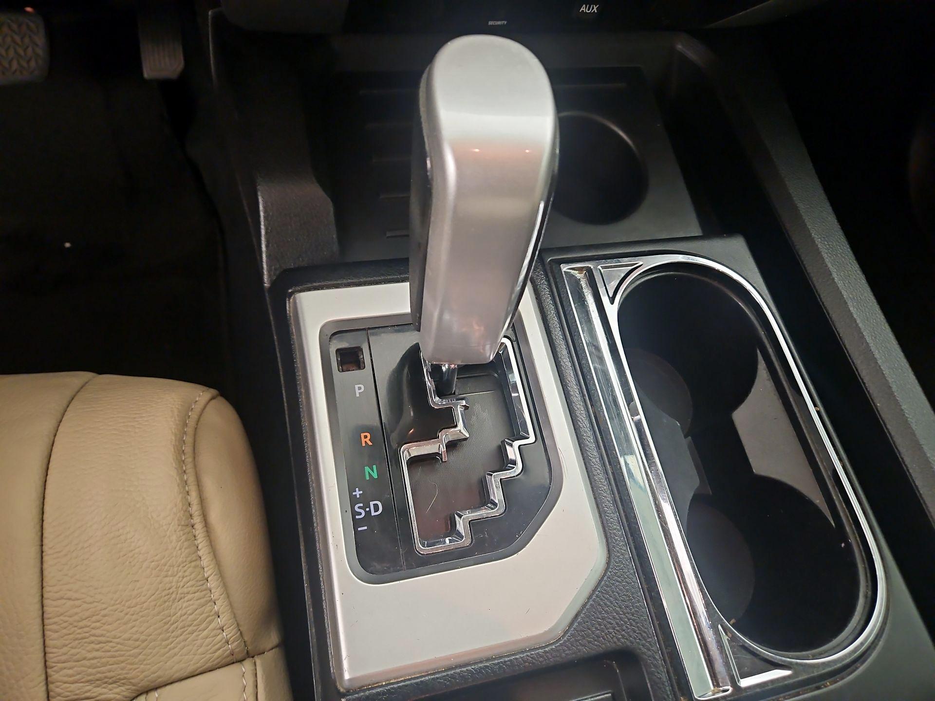 Thumbnail: 2016 Toyota Tundra - 17