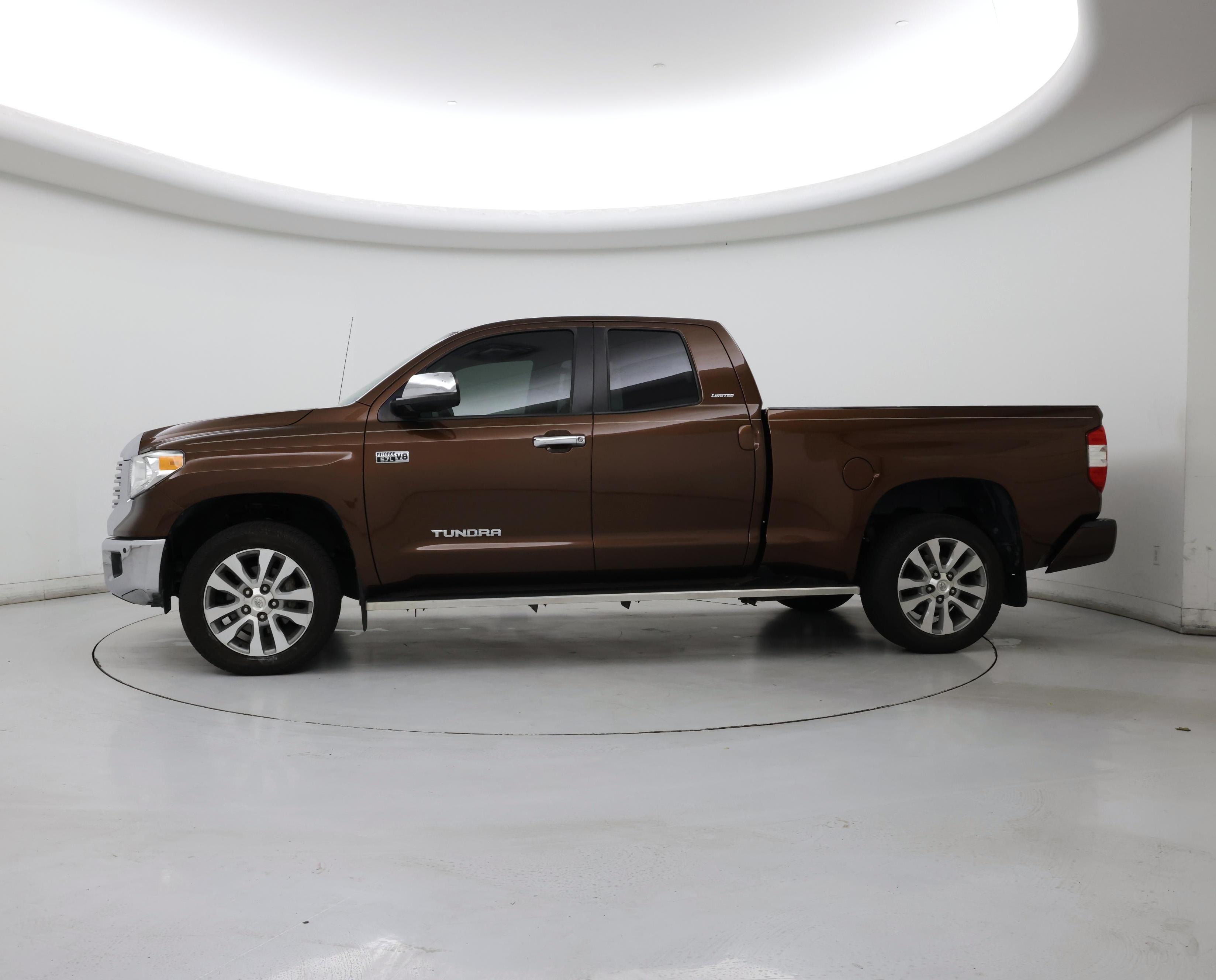 Thumbnail: 2016 Toyota Tundra - 3