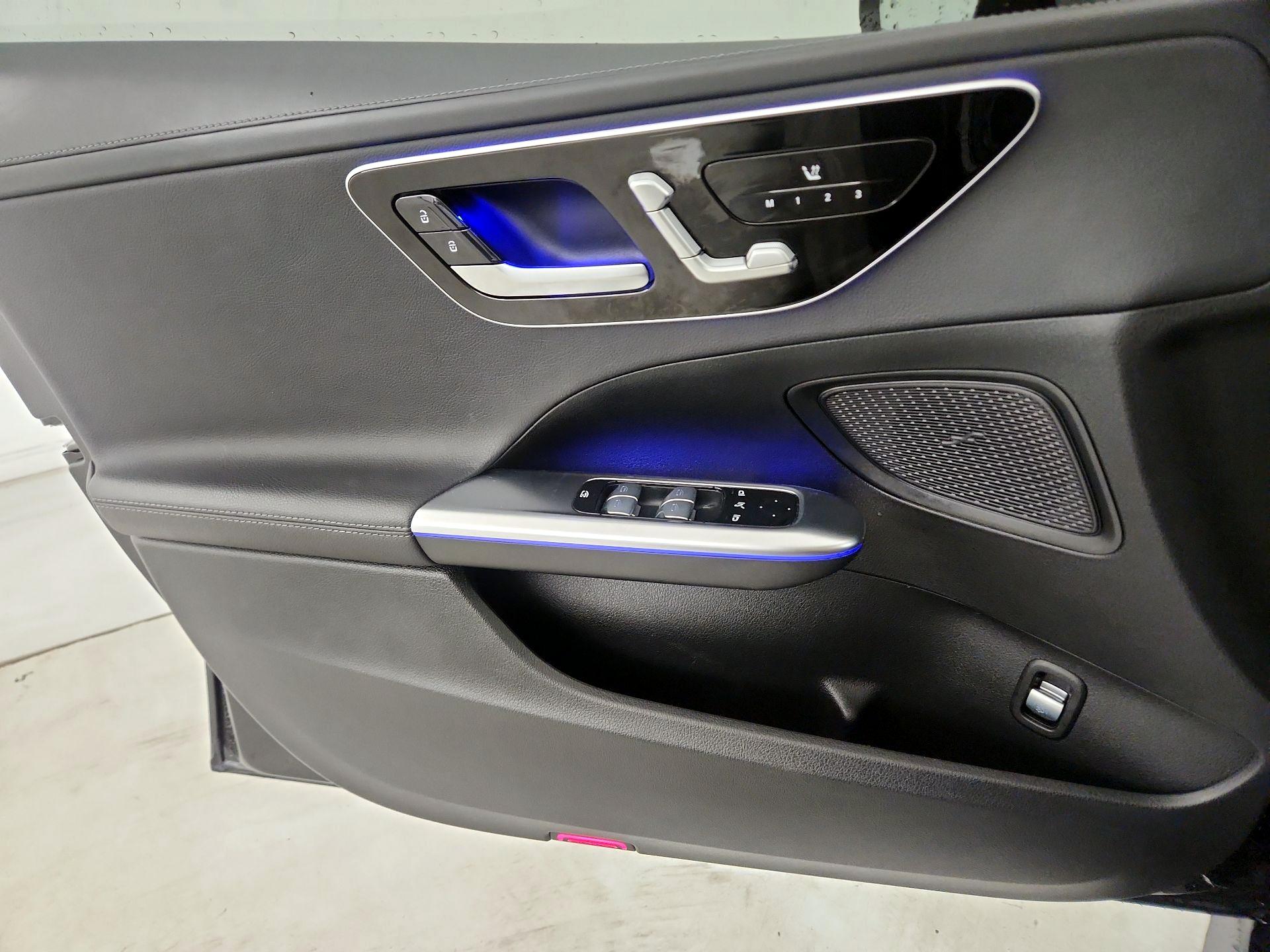 Thumbnail: 2022 Mercedes-Benz C-Class - 12