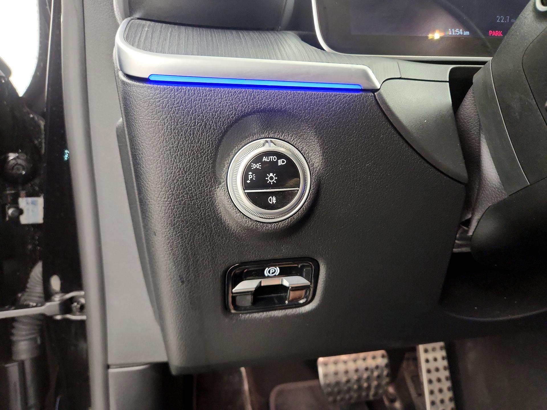 Thumbnail: 2022 Mercedes-Benz C-Class - 13