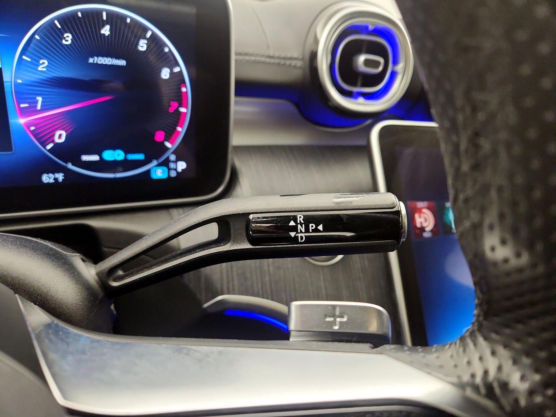 Thumbnail: 2022 Mercedes-Benz C-Class - 17