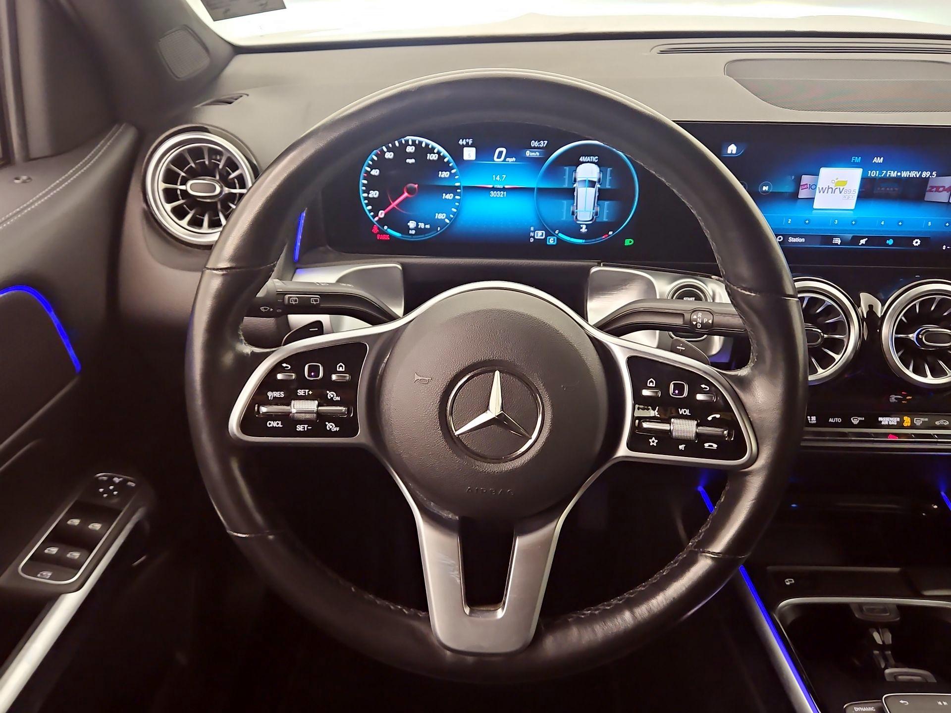 Thumbnail: 2022 Mercedes-Benz GLB - 10