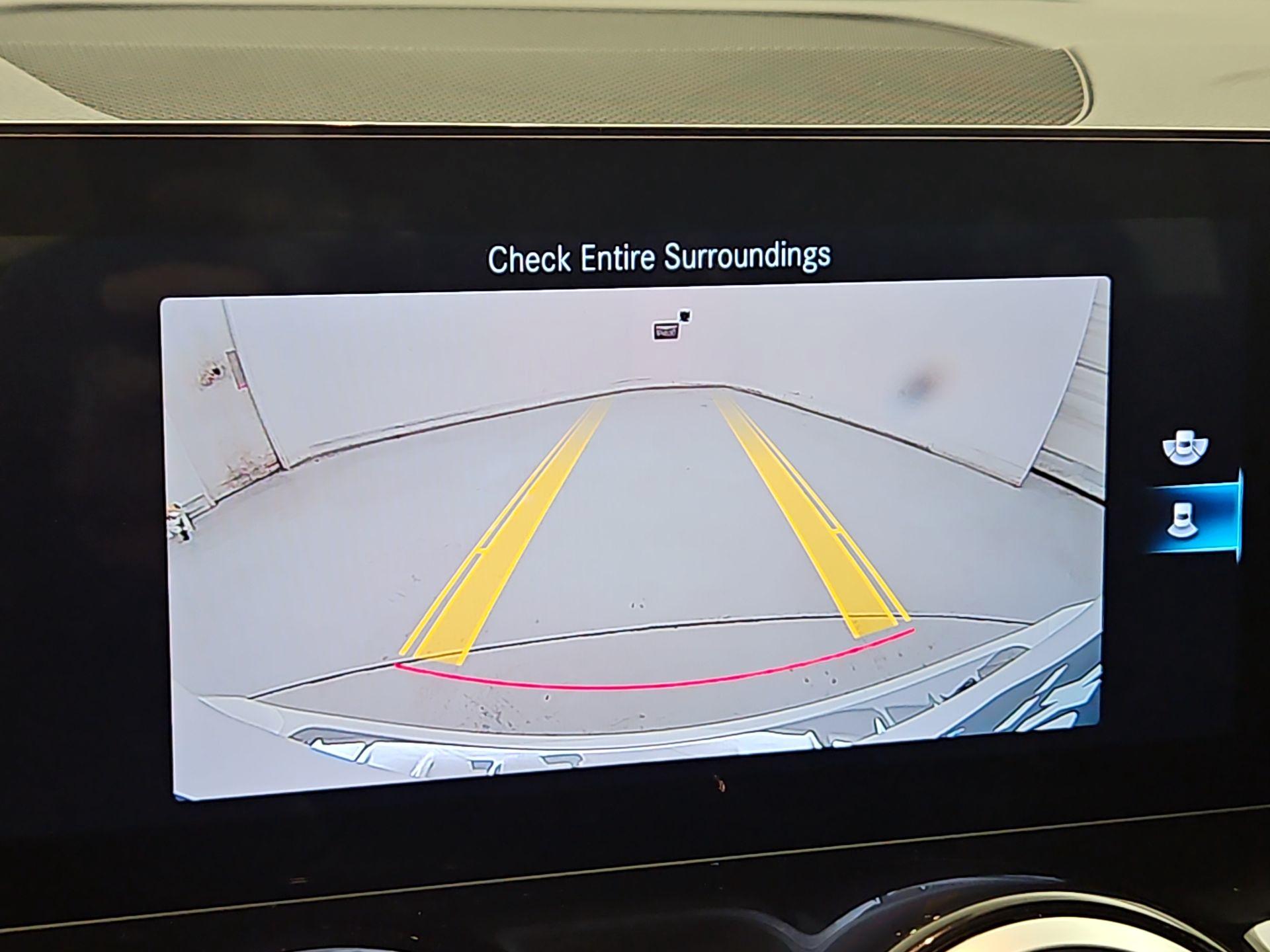 Thumbnail: 2022 Mercedes-Benz GLB - 15