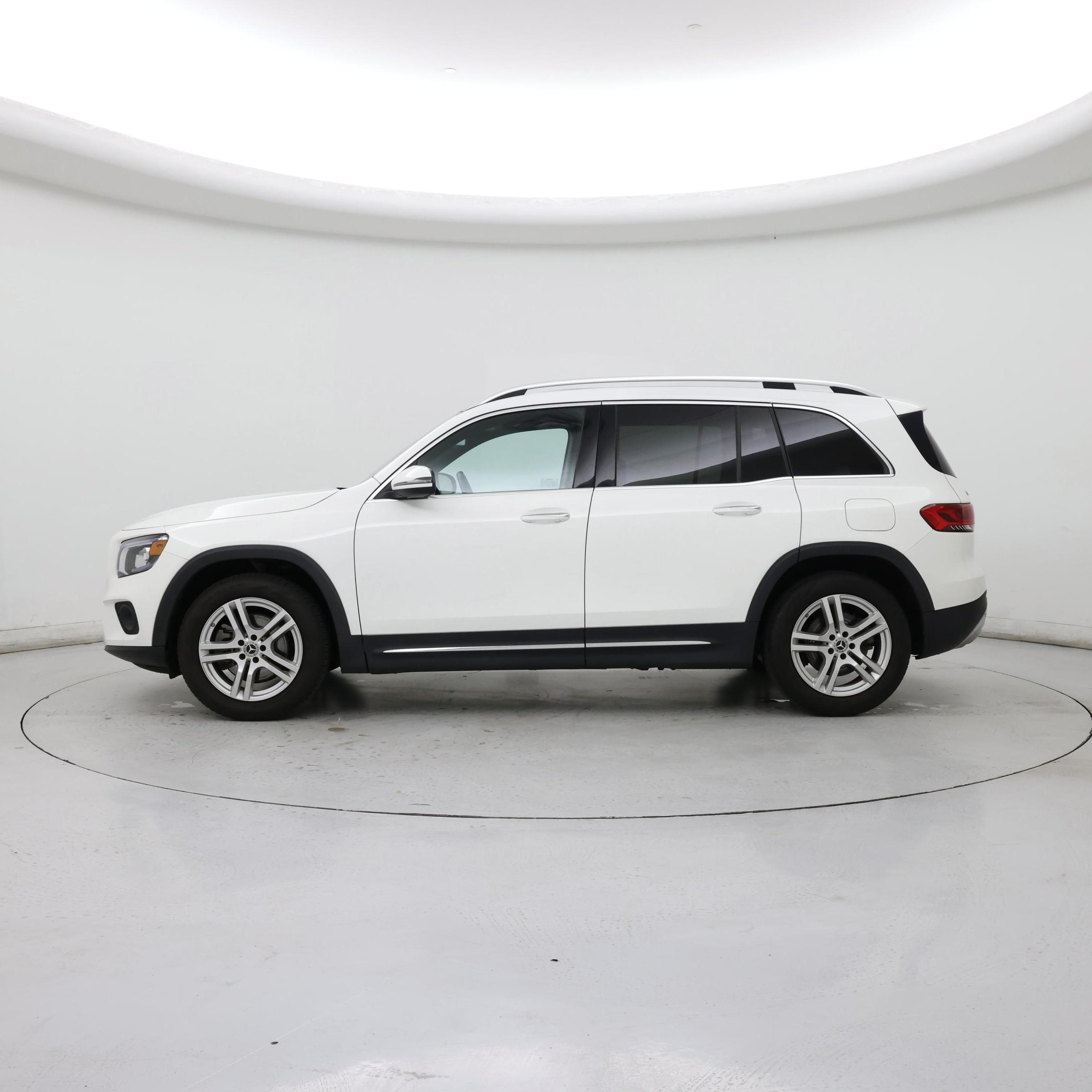 Thumbnail: 2022 Mercedes-Benz GLB - 3