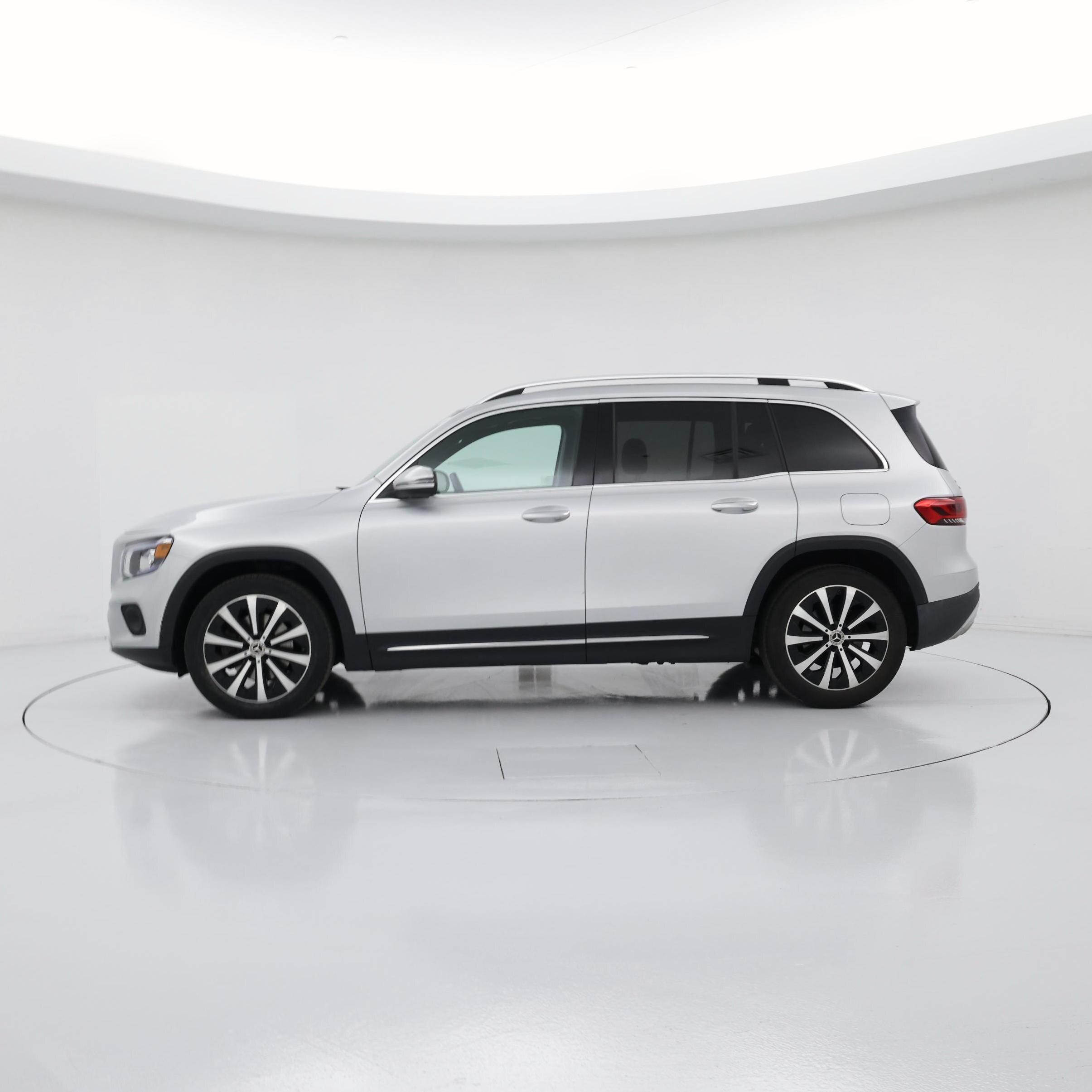 Thumbnail: 2022 Mercedes-Benz GLB - 3