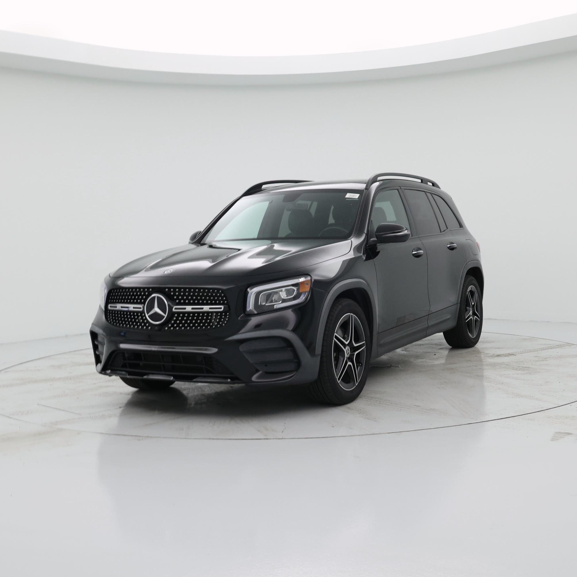 Thumbnail: 2021 Mercedes-Benz GLB - 4