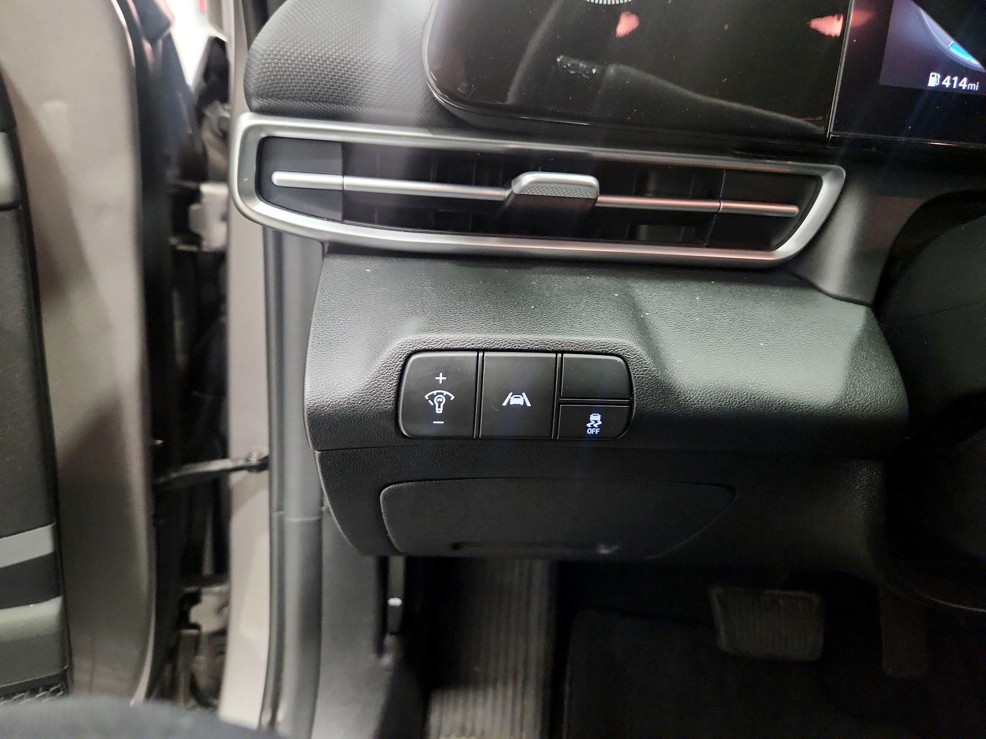 Thumbnail: 2023 Hyundai Elantra - 13