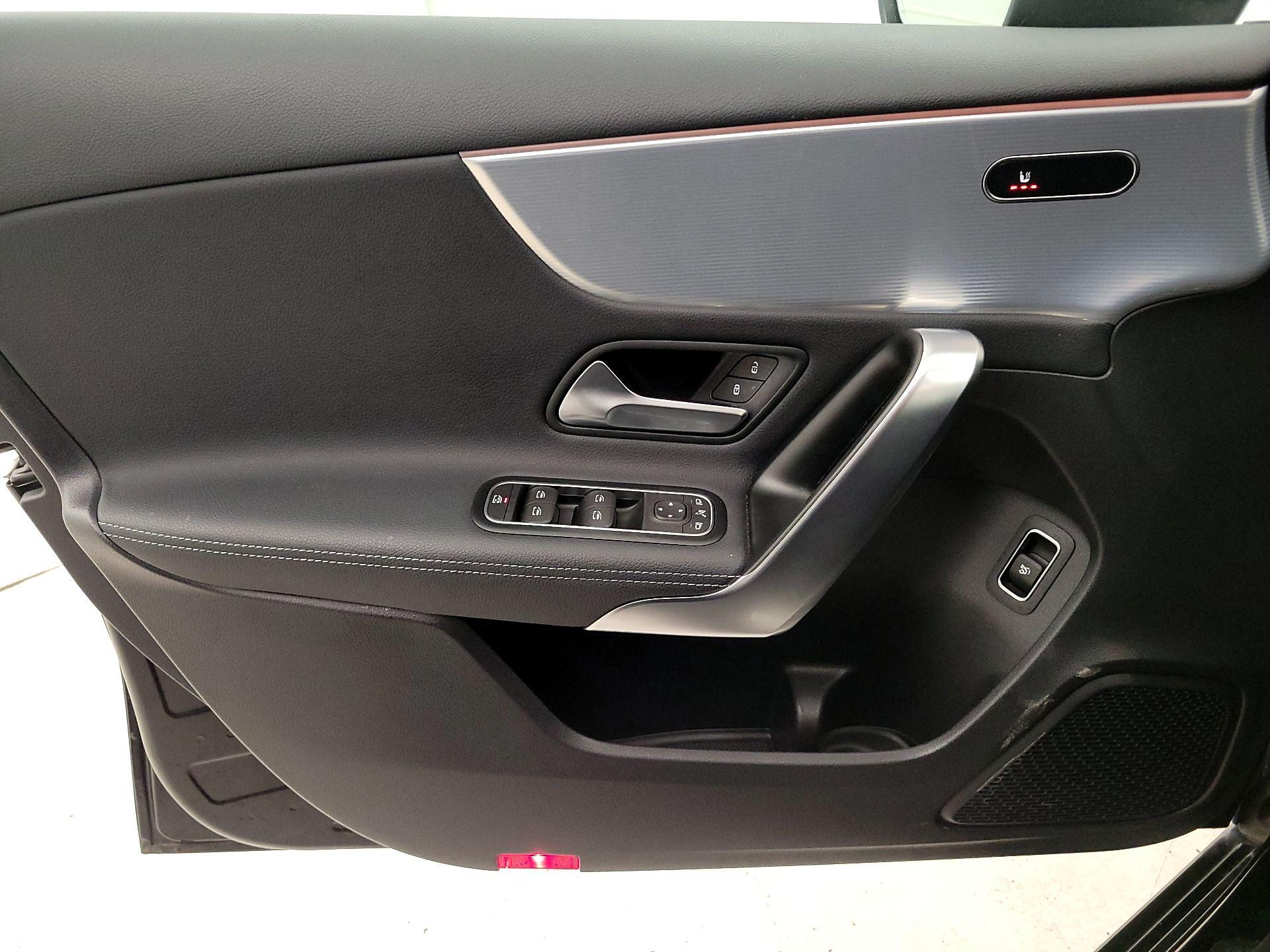 Thumbnail: 2022 Mercedes-Benz A-Class - 12