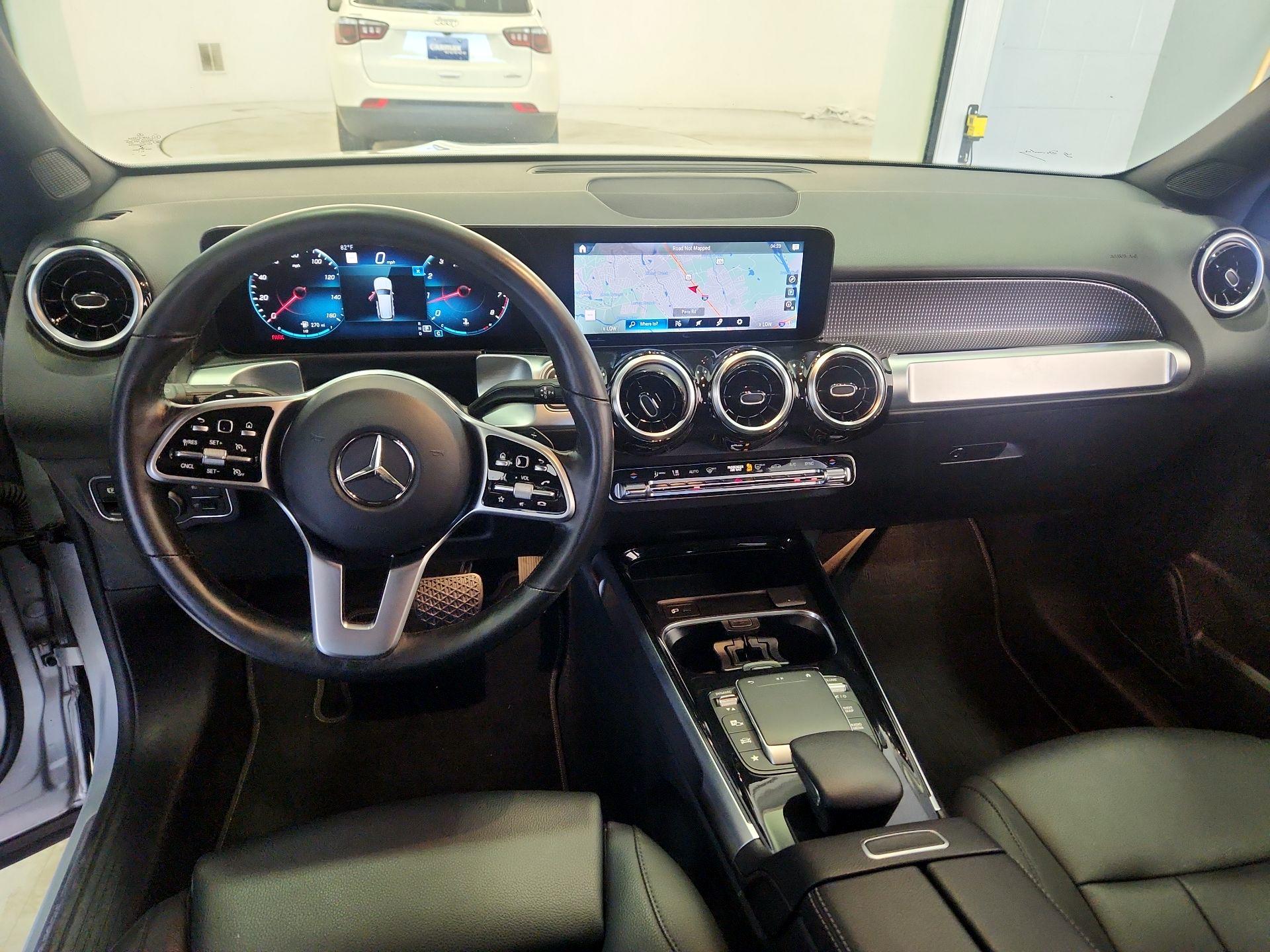 Thumbnail: 2022 Mercedes-Benz GLB - 9