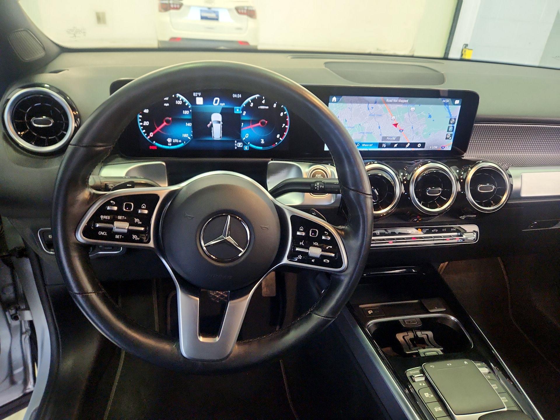 Thumbnail: 2022 Mercedes-Benz GLB - 10