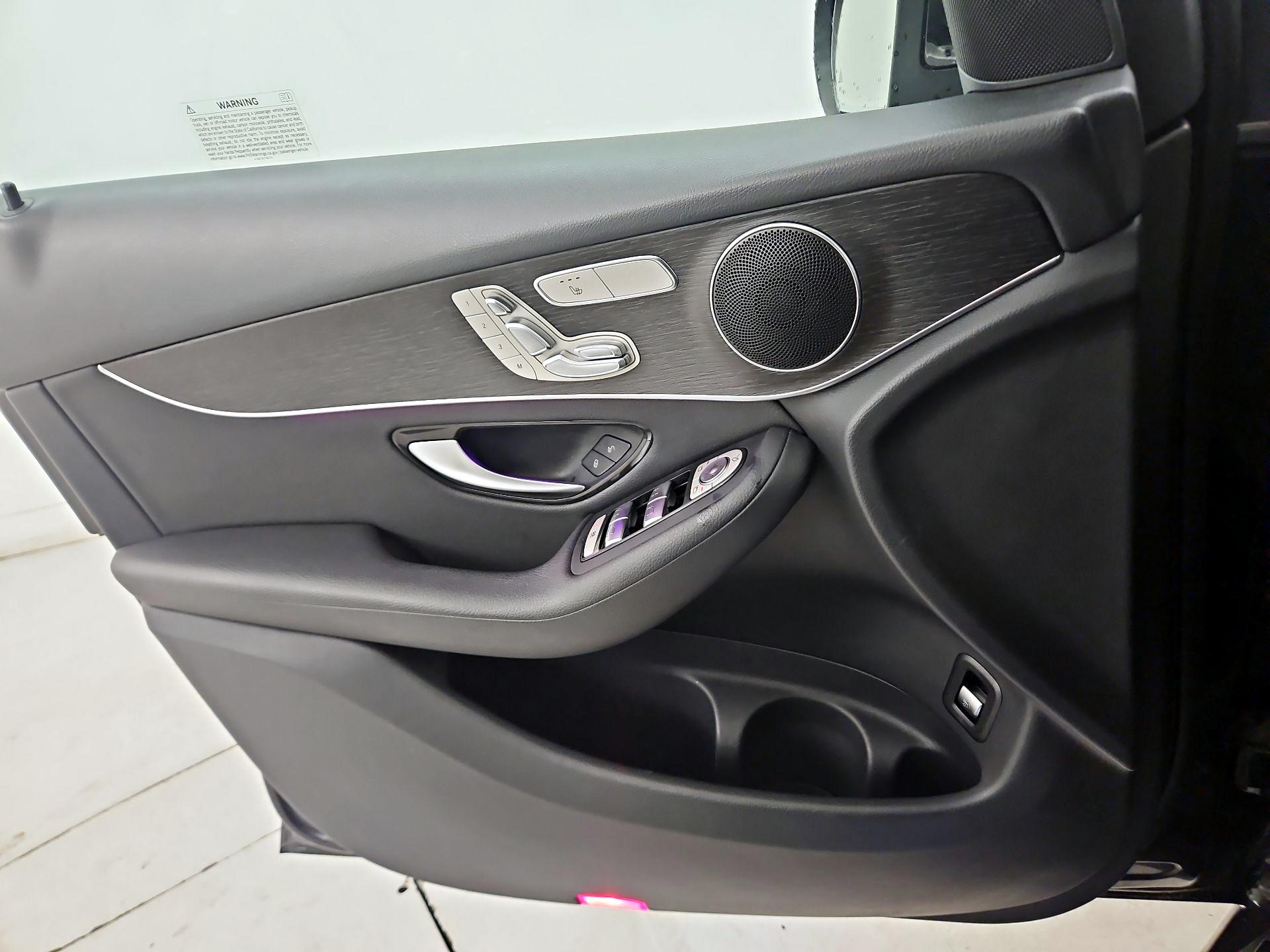 Thumbnail: 2022 Mercedes-Benz GLC - 12