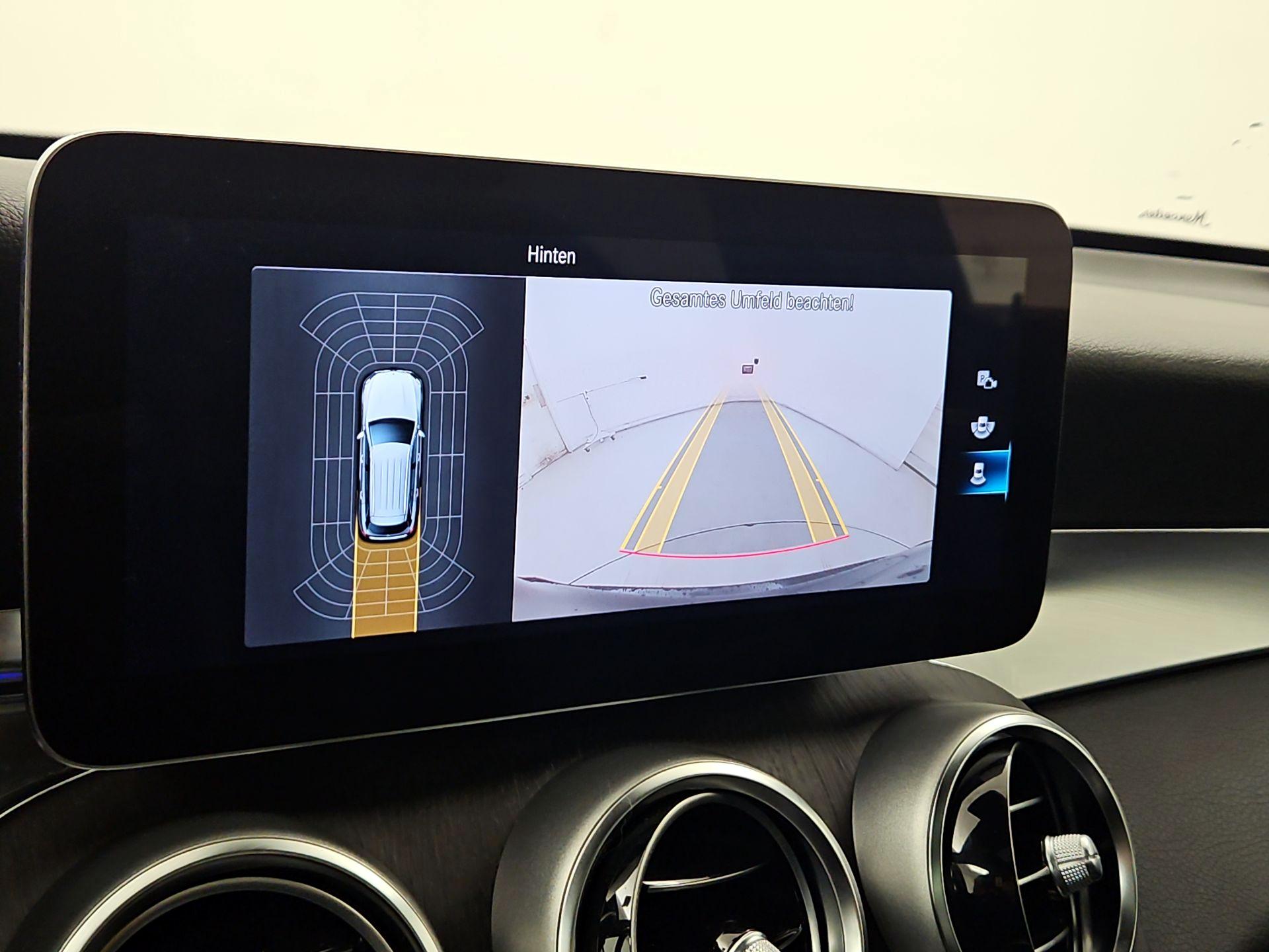 Thumbnail: 2022 Mercedes-Benz GLC - 14