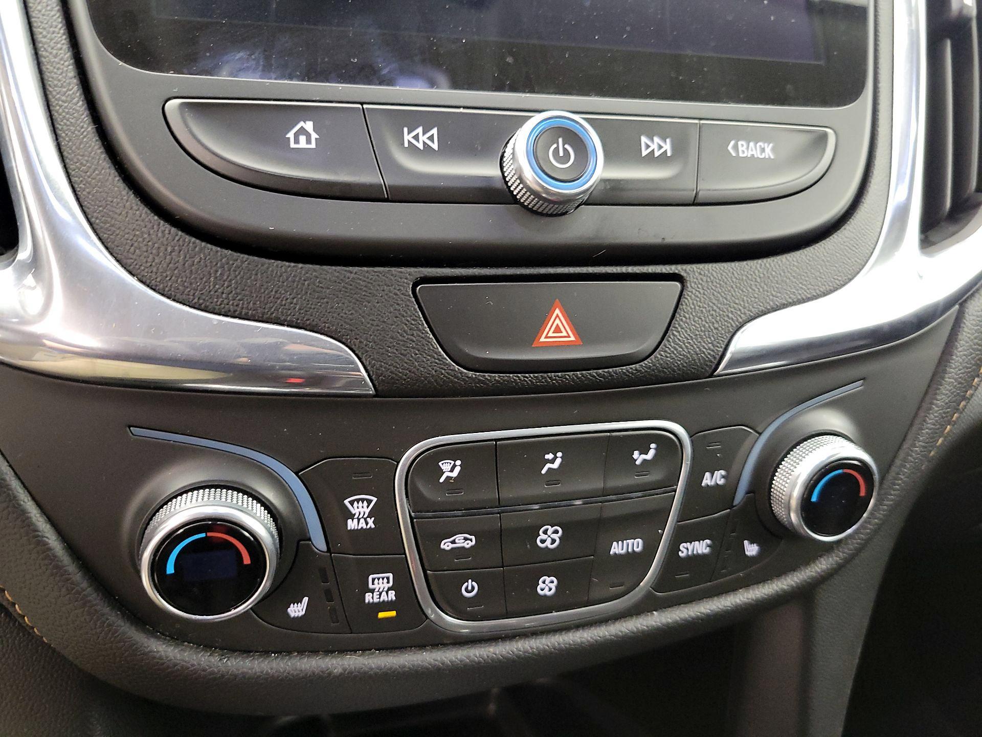 Thumbnail: 2020 Chevrolet Equinox - 17