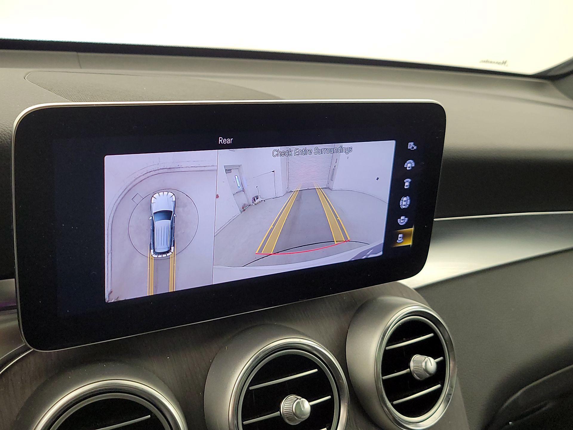 Thumbnail: 2022 Mercedes-Benz GLC - 15