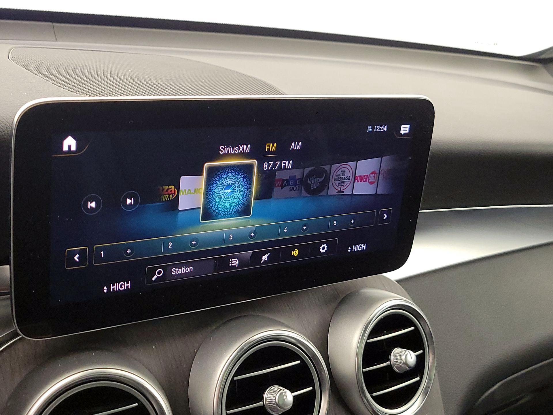 Thumbnail: 2022 Mercedes-Benz GLC - 16