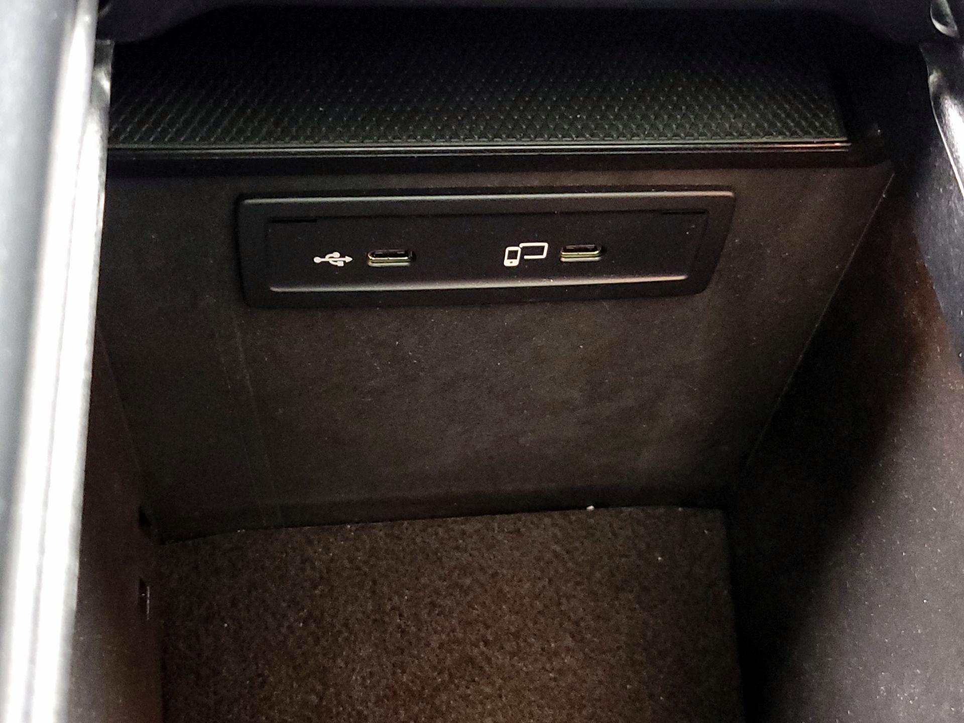 Thumbnail: 2022 Mercedes-Benz GLC - 19