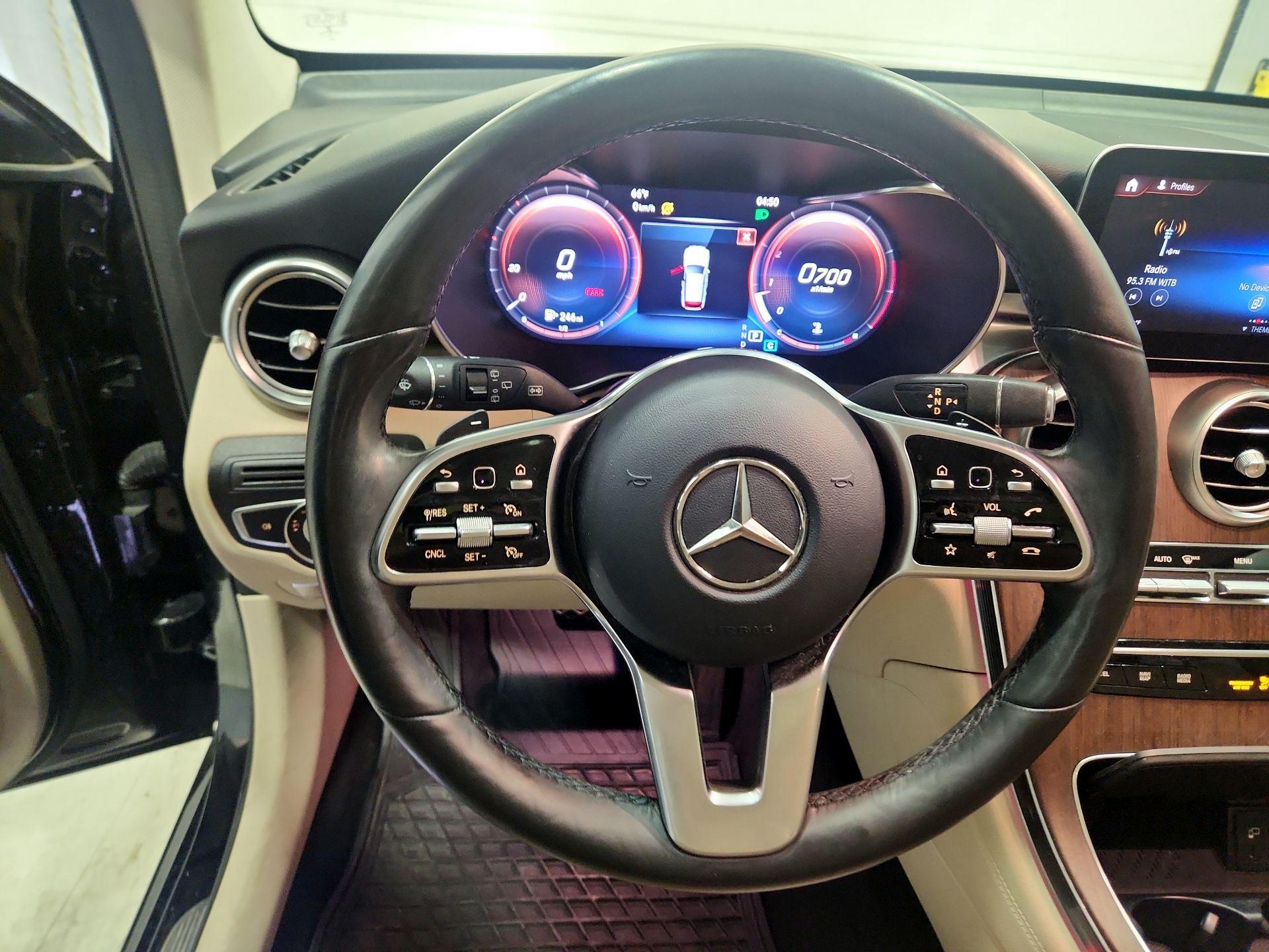 Thumbnail: 2020 Mercedes-Benz GLC - 10