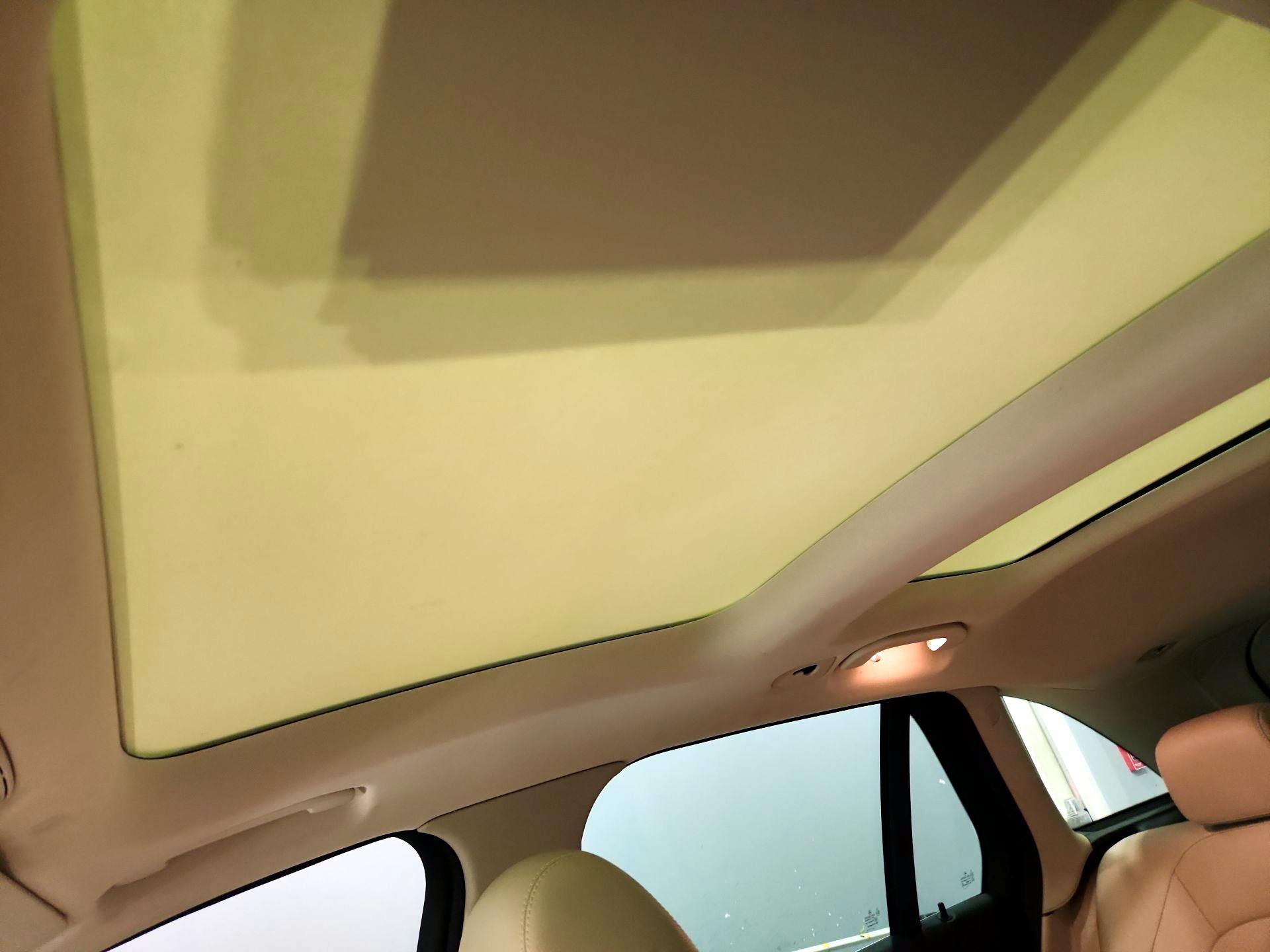 Thumbnail: 2020 Mercedes-Benz GLC - 19