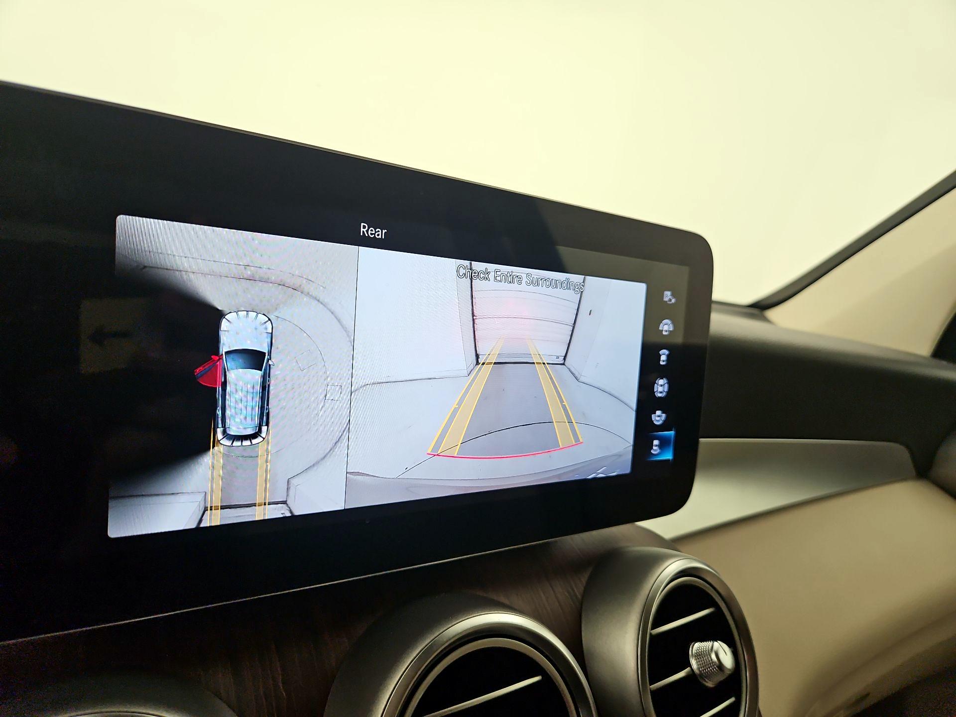 Thumbnail: 2022 Mercedes-Benz GLC - 14