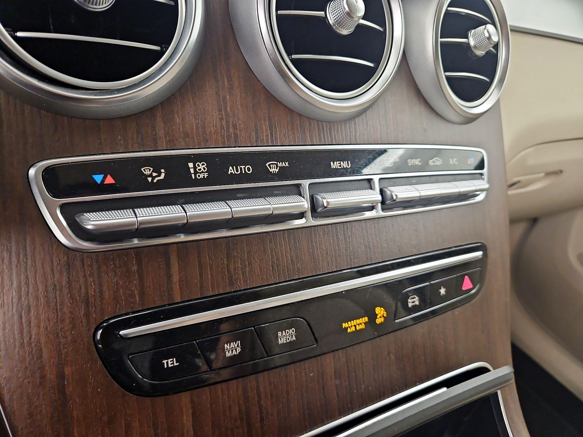 Thumbnail: 2022 Mercedes-Benz GLC - 16