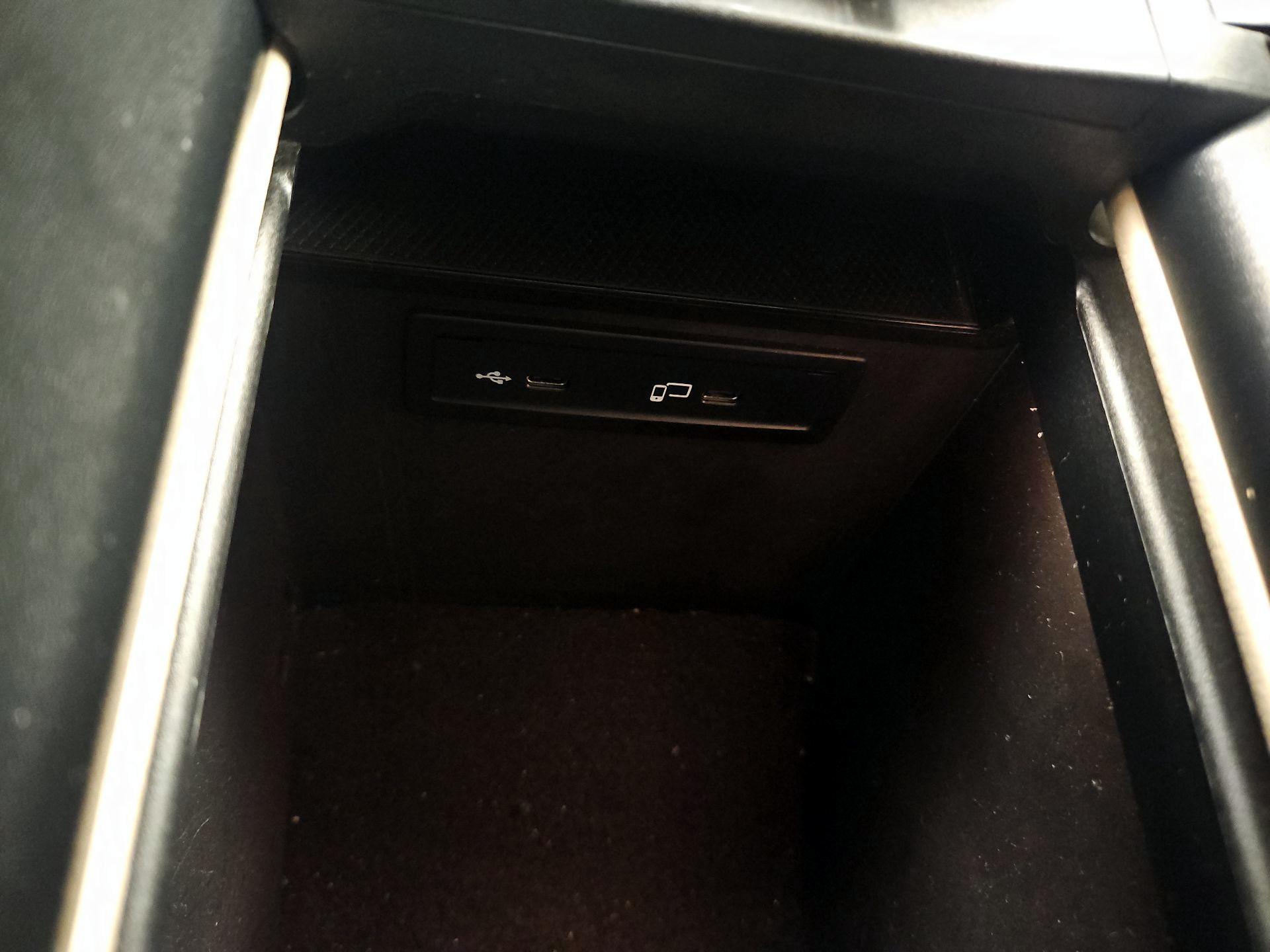 Thumbnail: 2022 Mercedes-Benz GLC - 18