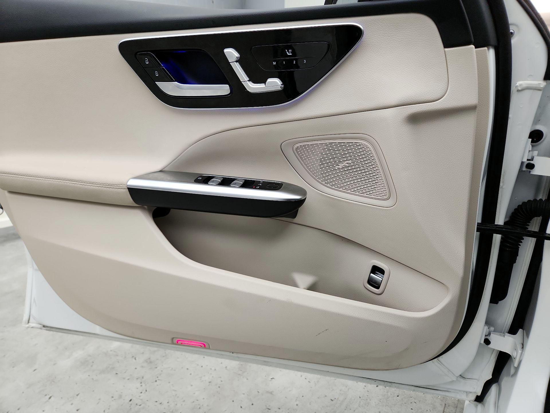 Thumbnail: 2022 Mercedes-Benz C-Class - 12