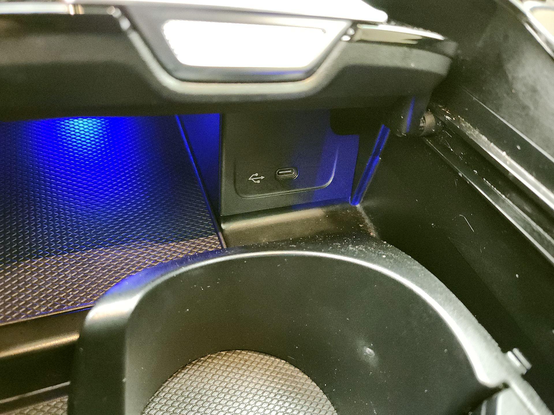 Thumbnail: 2022 Mercedes-Benz C-Class - 18