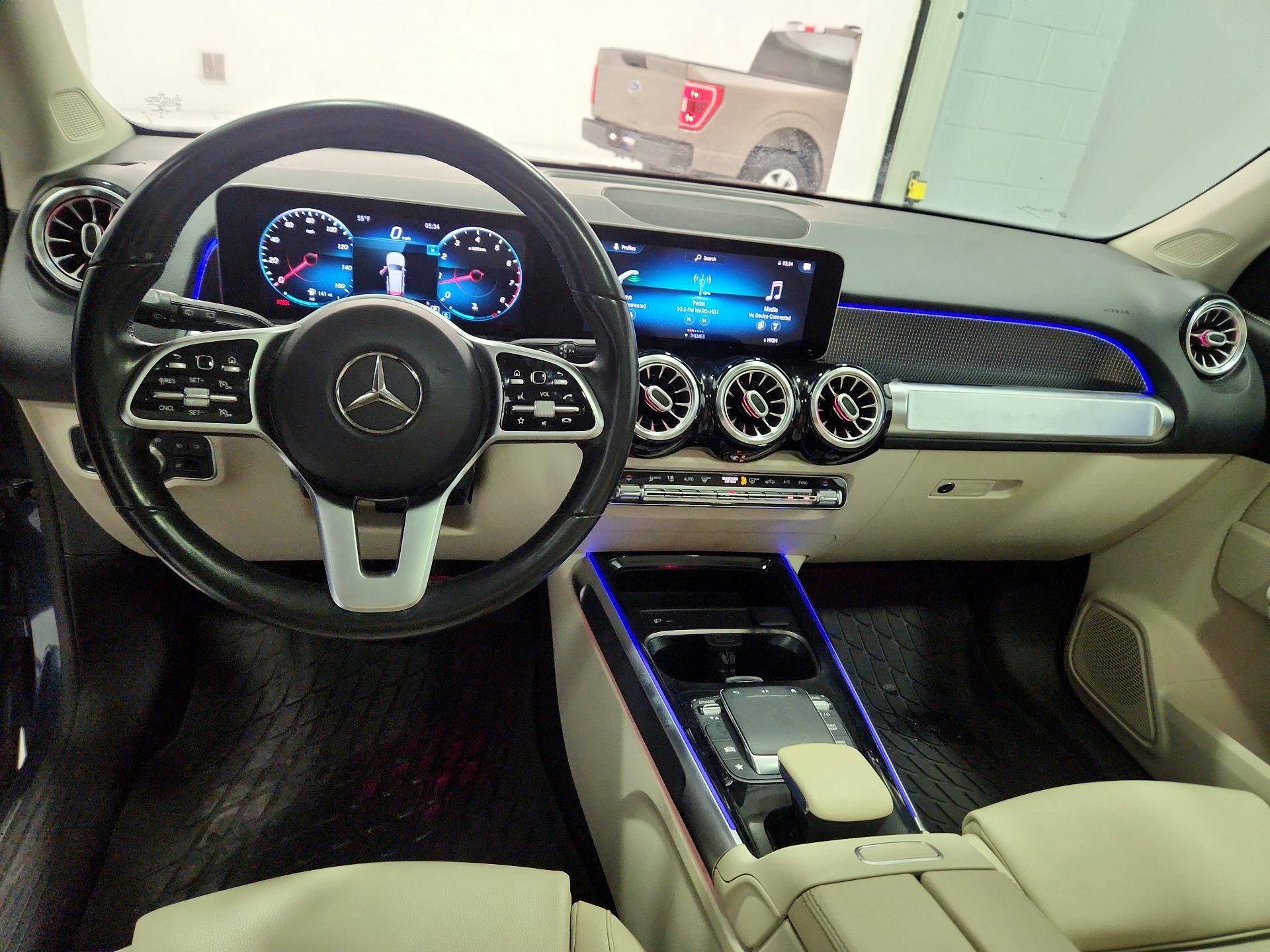 Thumbnail: 2021 Mercedes-Benz GLB - 9