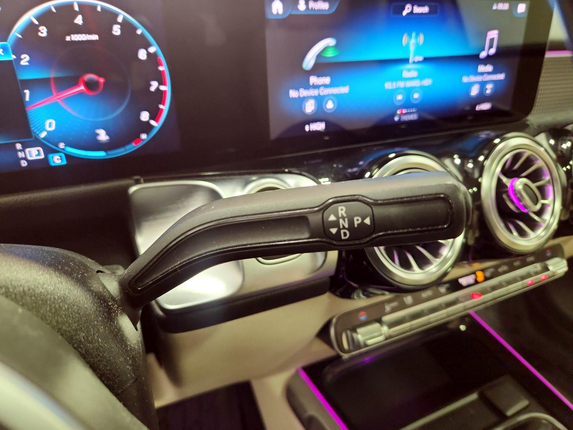 Thumbnail: 2021 Mercedes-Benz GLB - 17