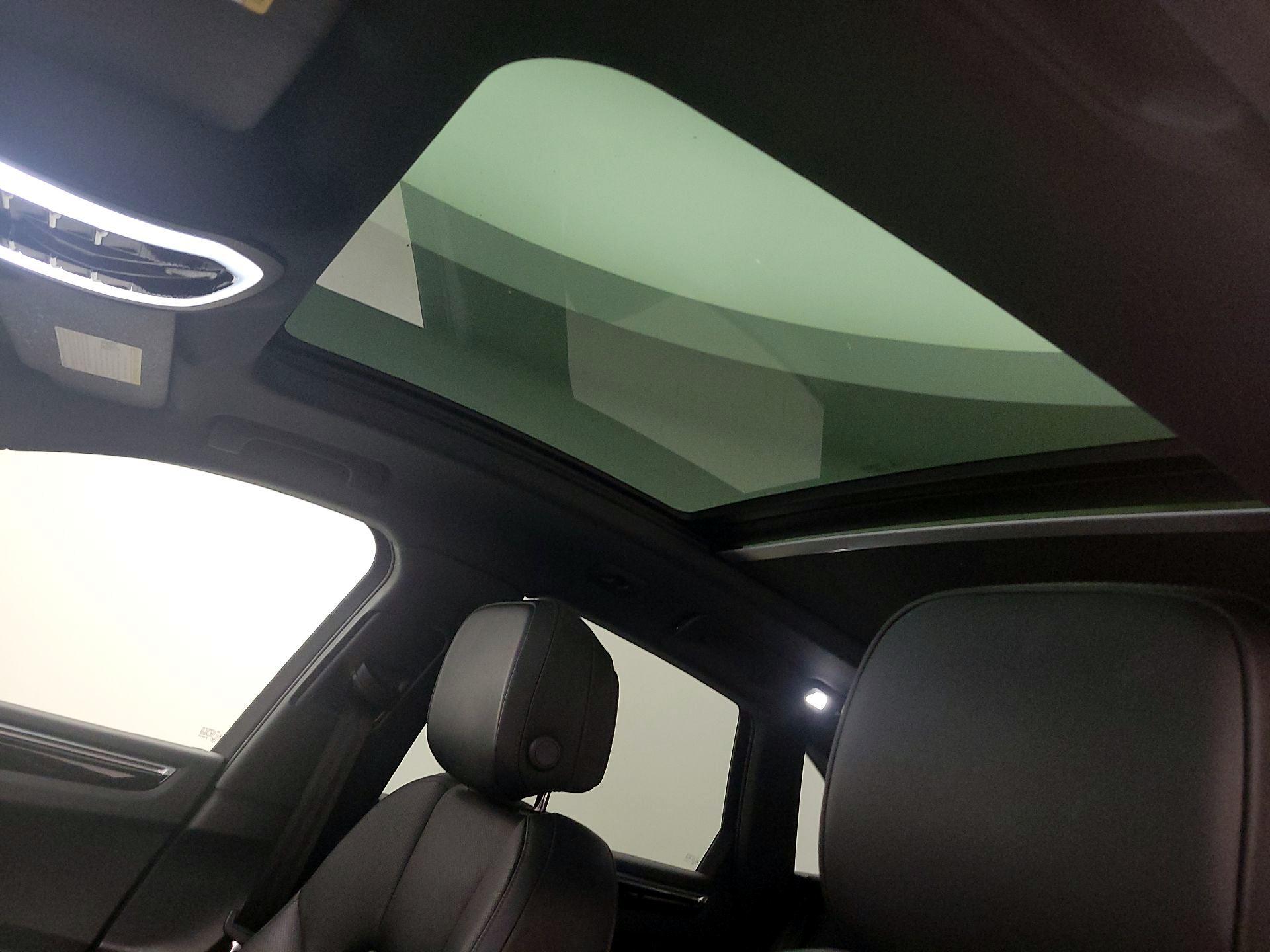 Thumbnail: 2022 Porsche Macan - 19