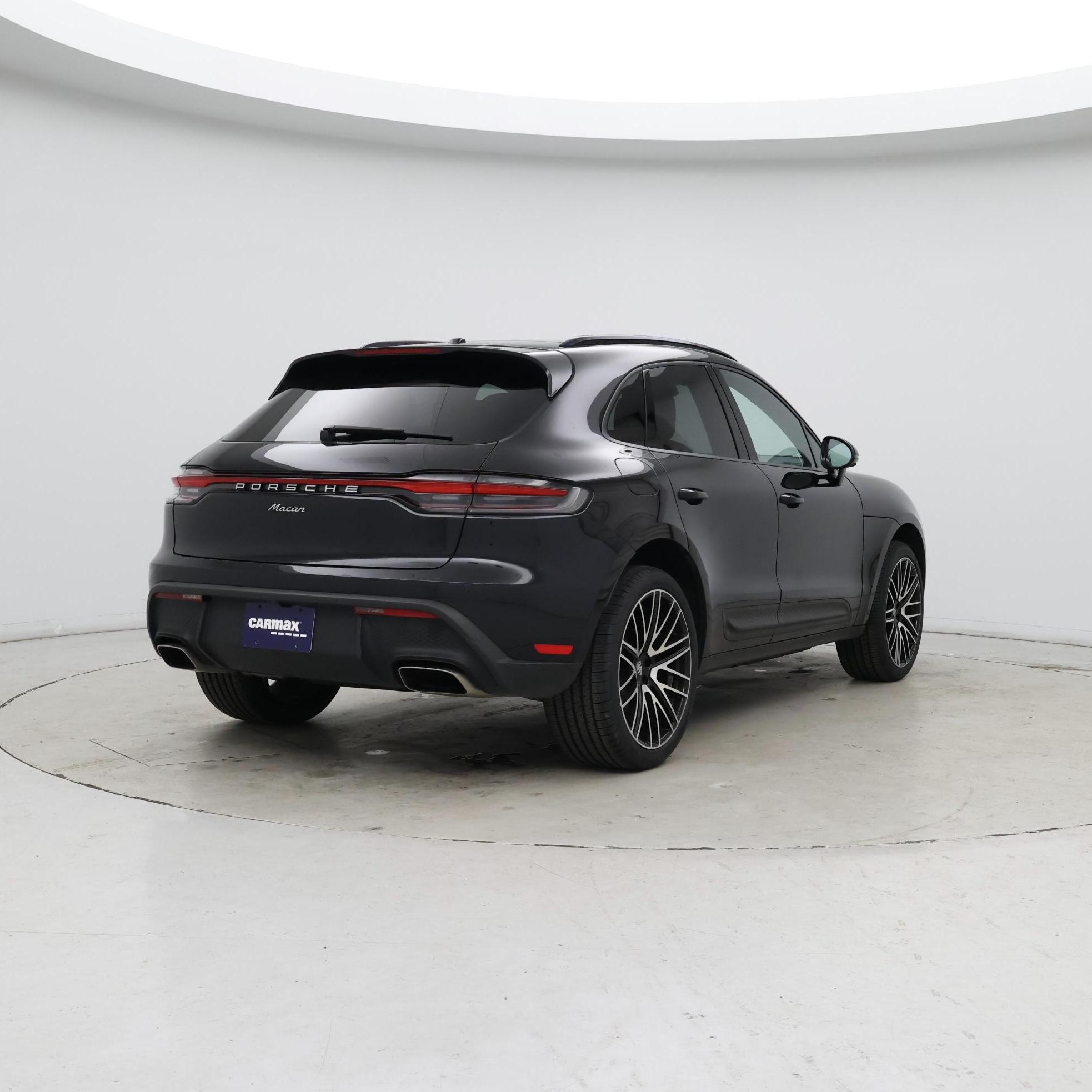 Thumbnail: 2022 Porsche Macan - 8