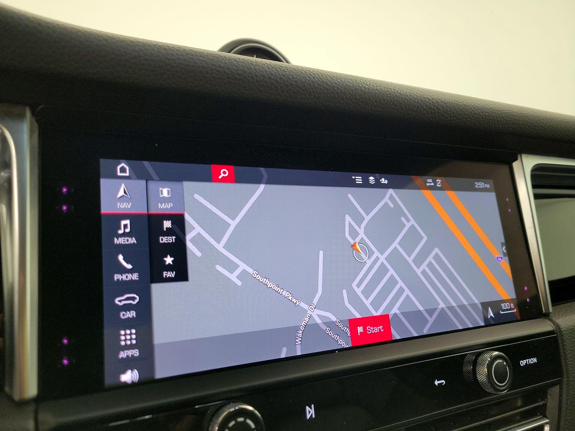 Thumbnail: 2023 Porsche Macan - 14