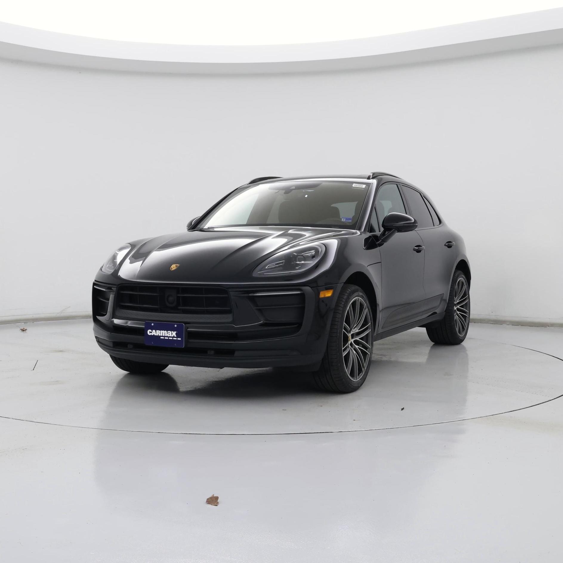 Thumbnail: 2023 Porsche Macan - 4