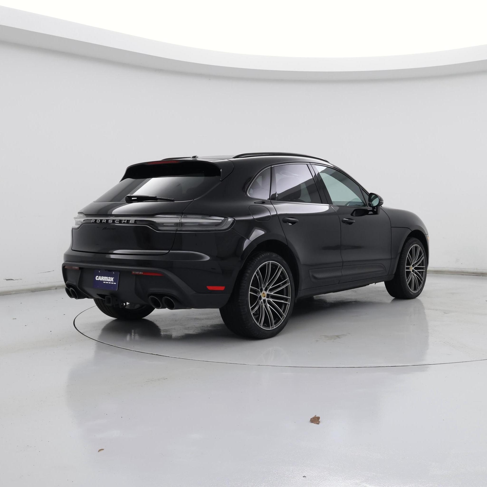 Thumbnail: 2023 Porsche Macan - 8