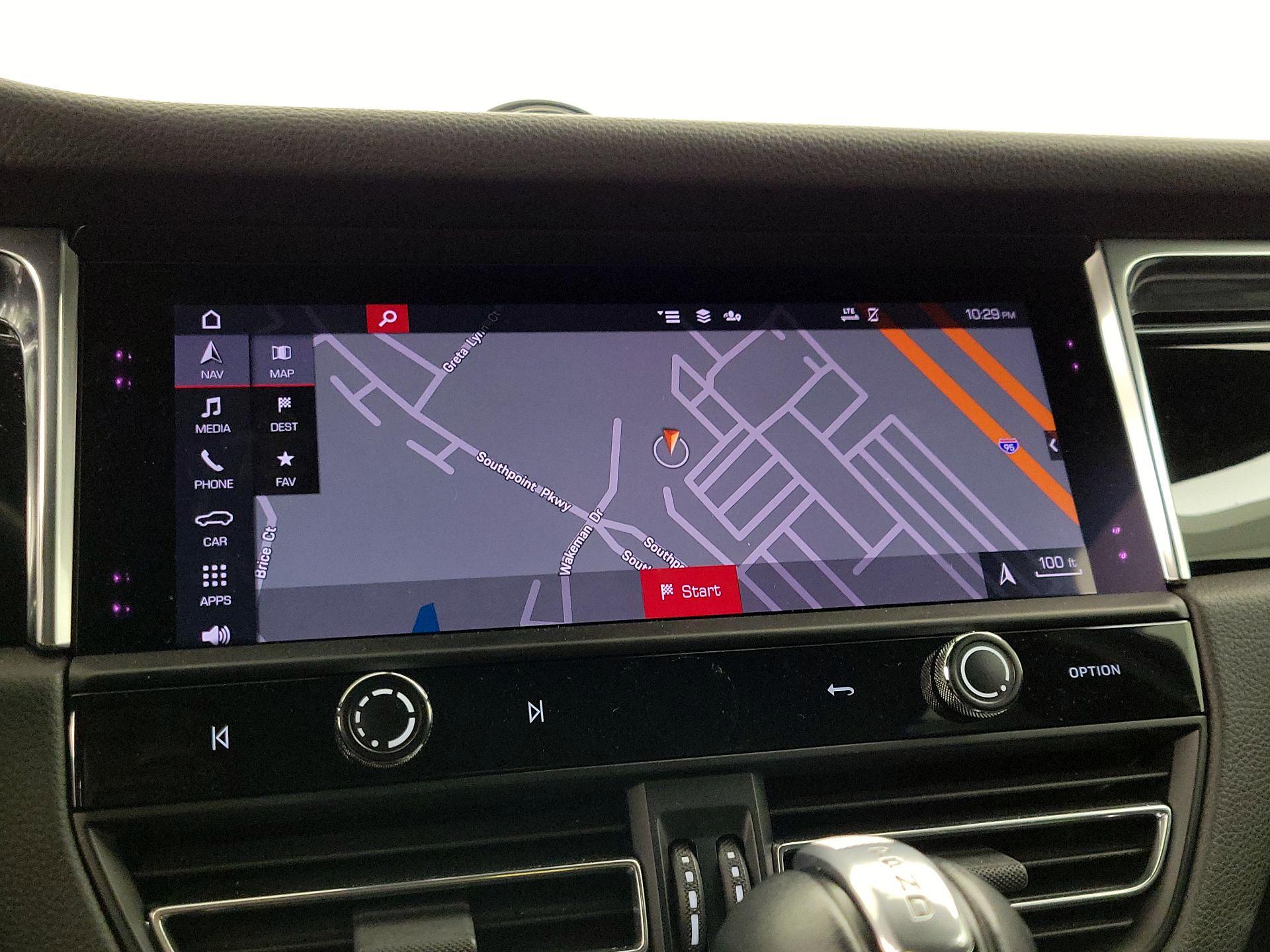 Thumbnail: 2022 Porsche Macan - 14