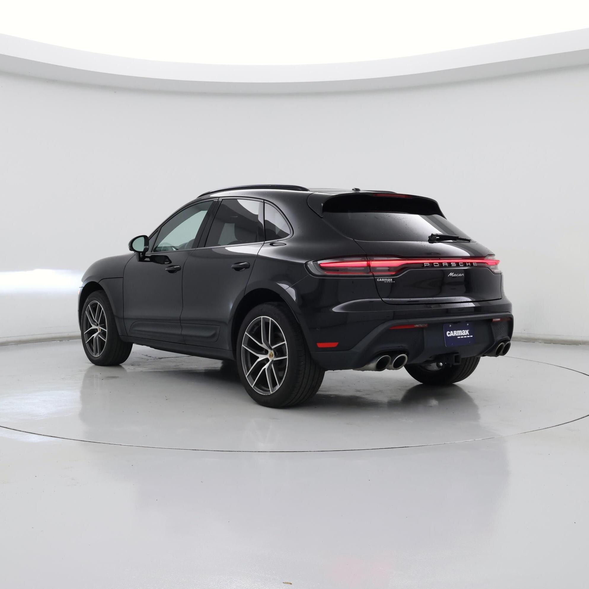 Thumbnail: 2022 Porsche Macan - 2