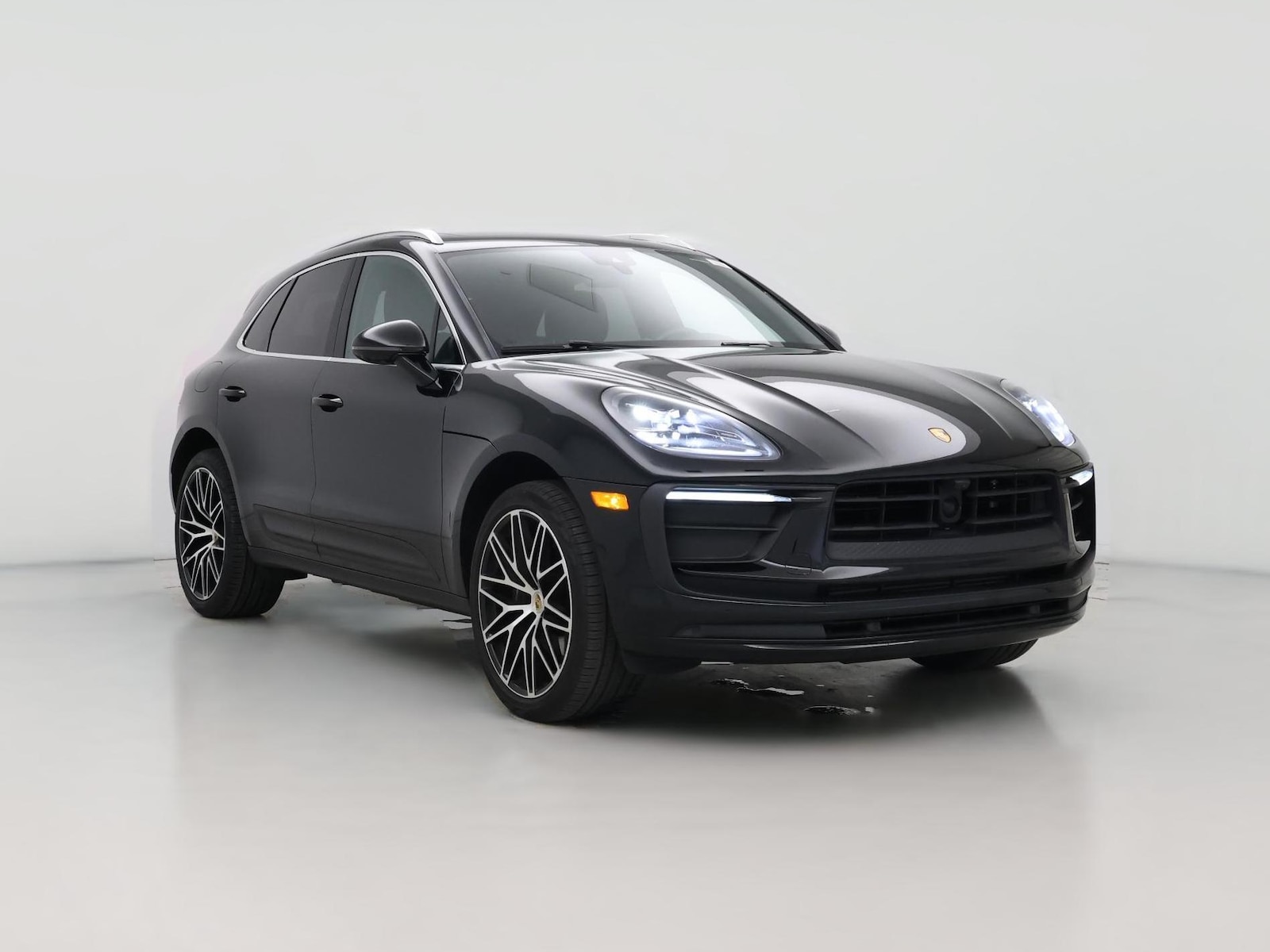 2023 Porsche Macan Base