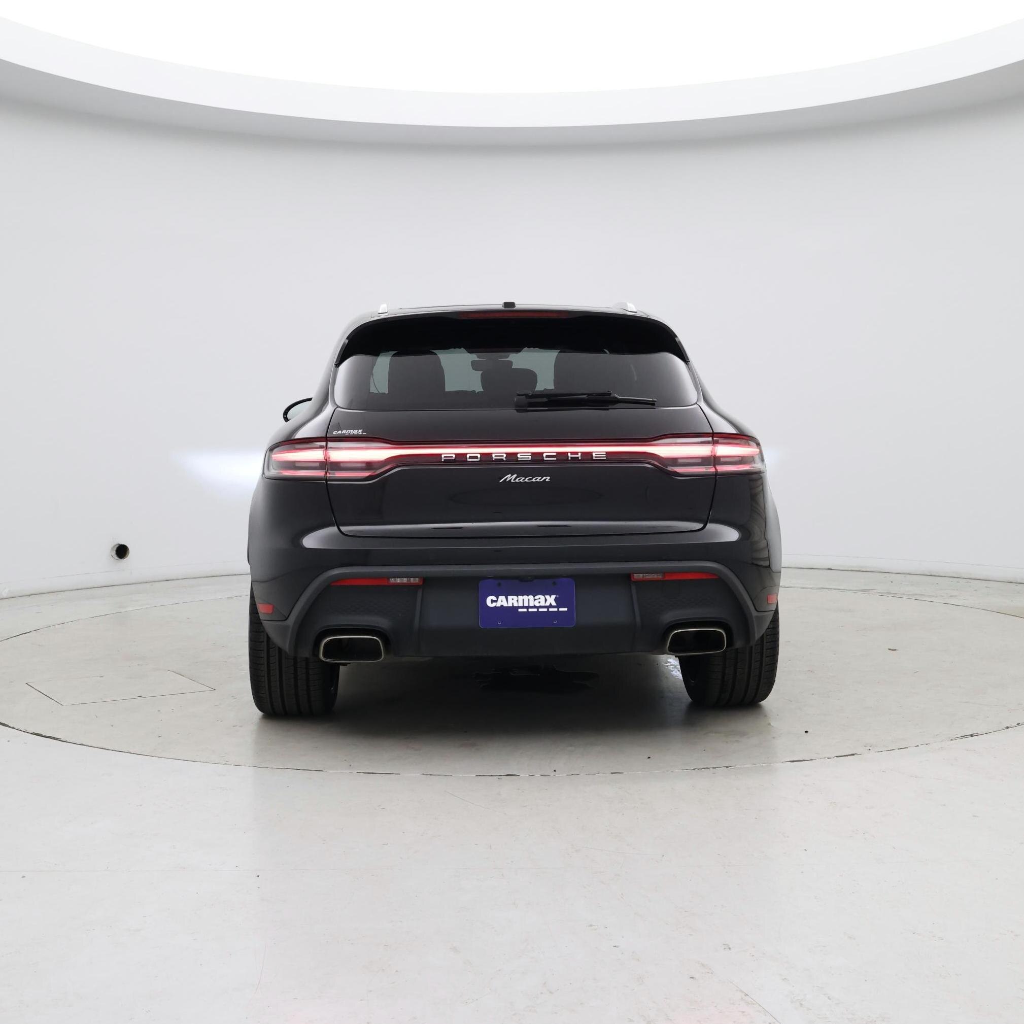 Thumbnail: 2023 Porsche Macan - 6