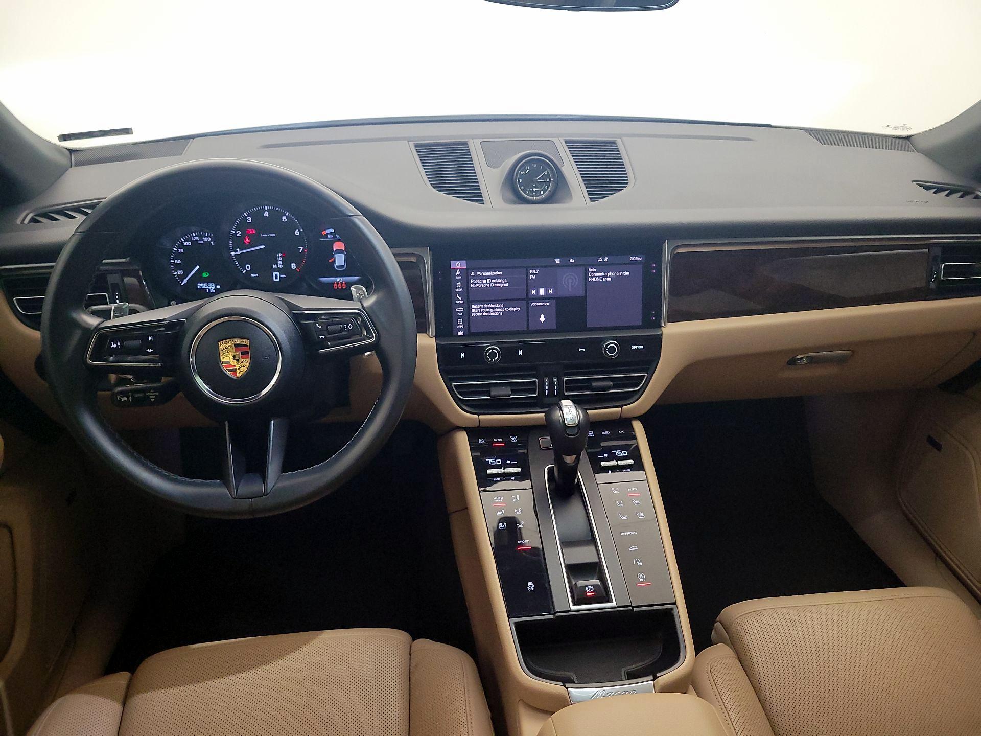 Thumbnail: 2022 Porsche Macan - 9