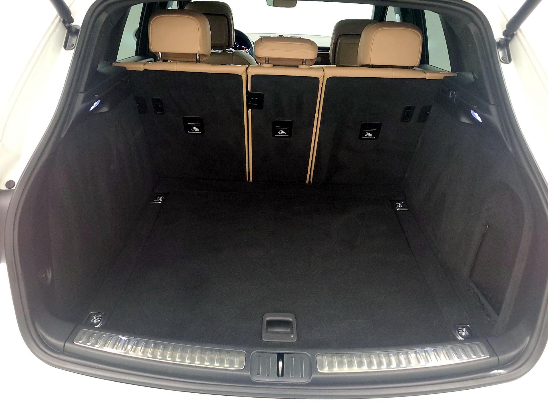 Thumbnail: 2022 Porsche Macan - 20