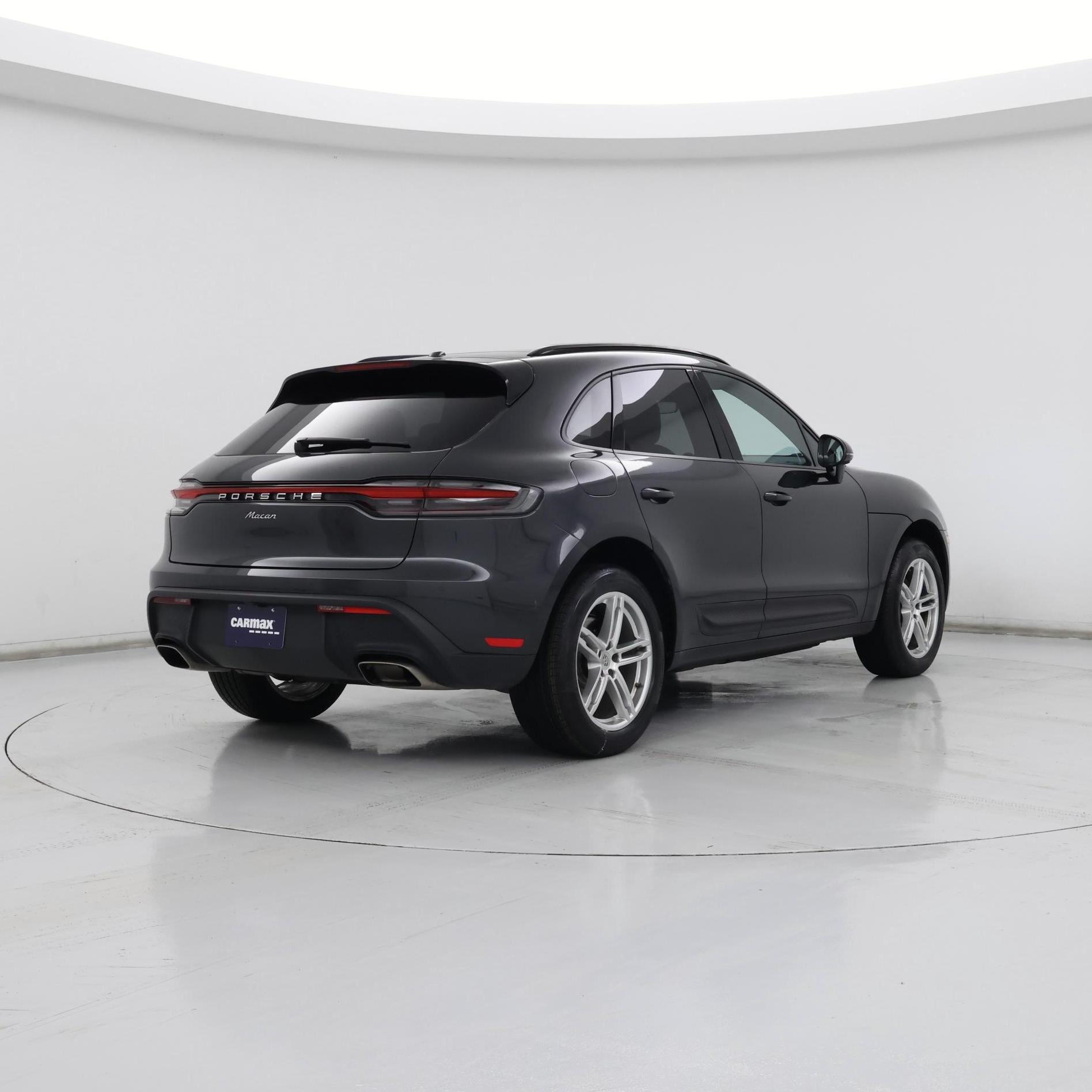 Thumbnail: 2023 Porsche Macan - 8