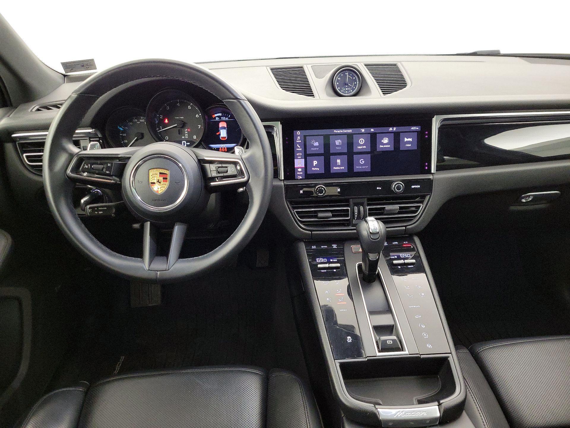 Thumbnail: 2022 Porsche Macan - 9