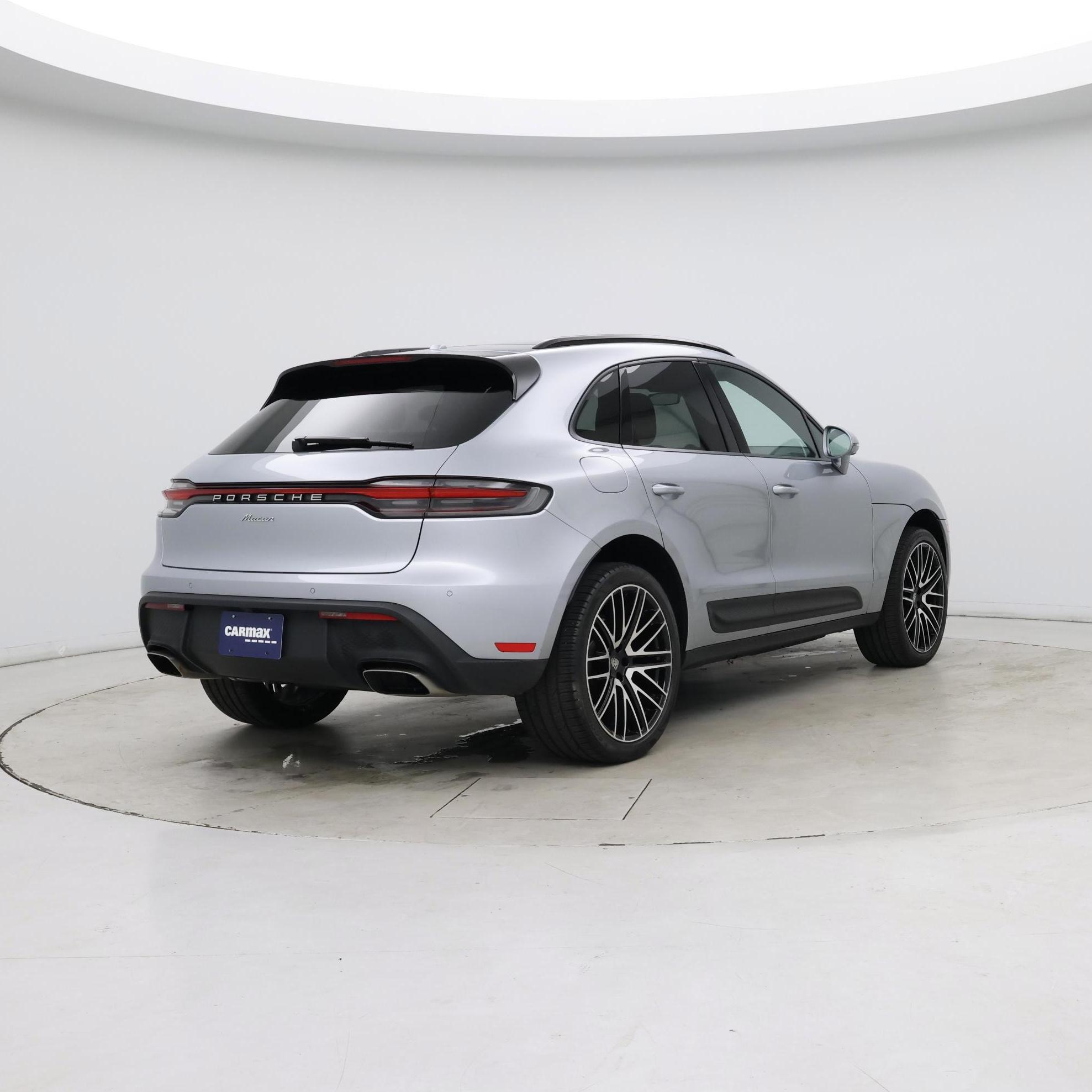 Thumbnail: 2022 Porsche Macan - 8