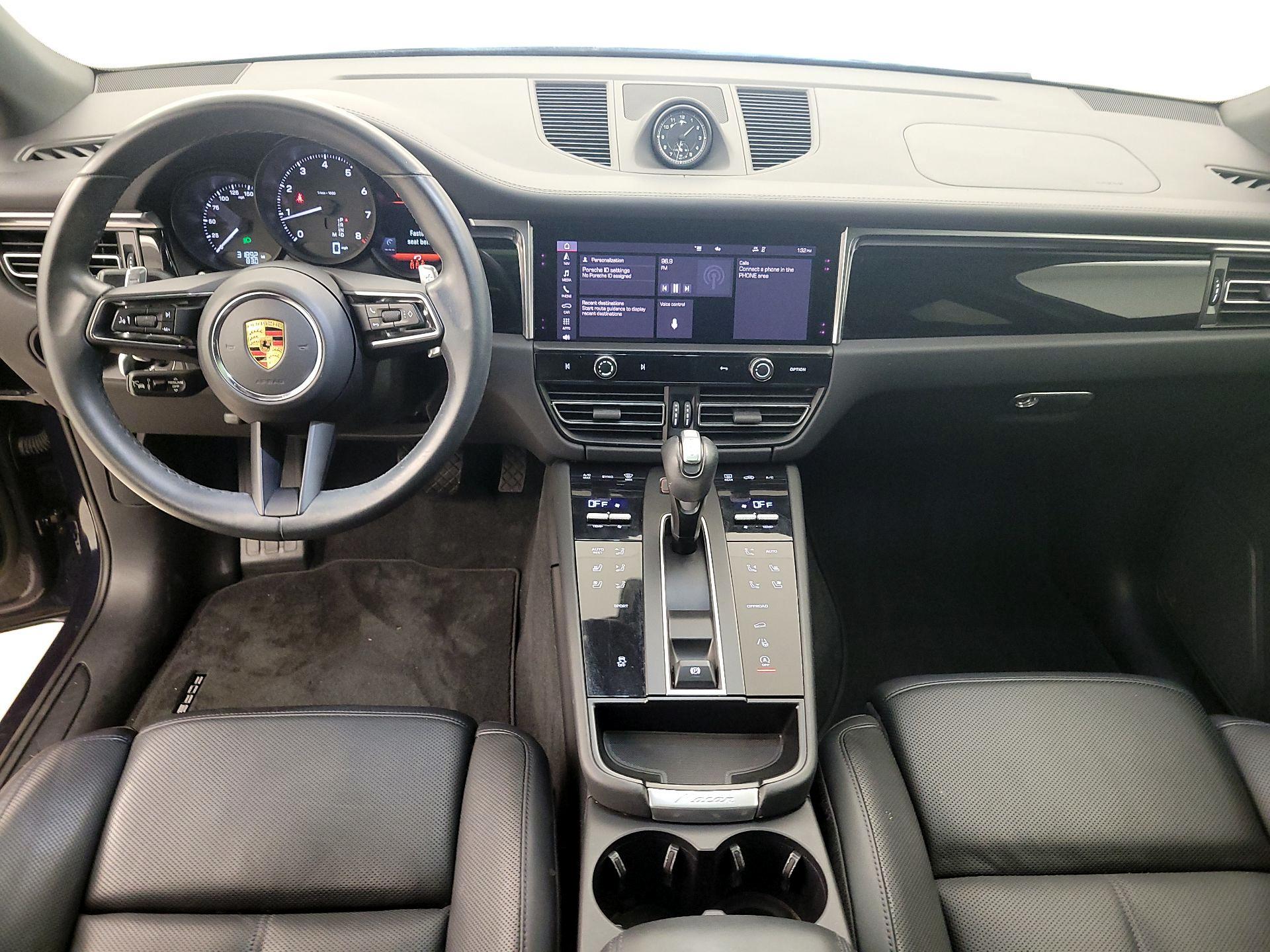 Thumbnail: 2023 Porsche Macan - 9