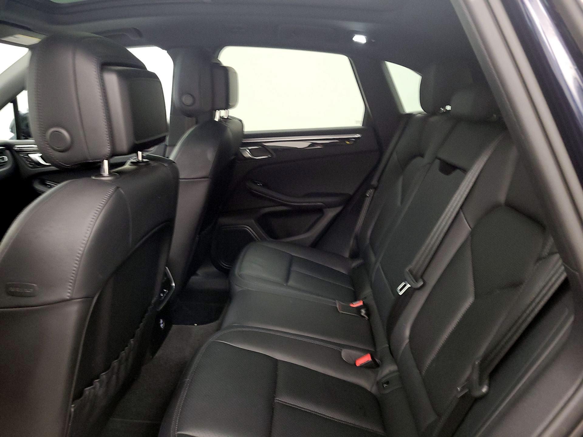 Thumbnail: 2023 Porsche Macan - 20