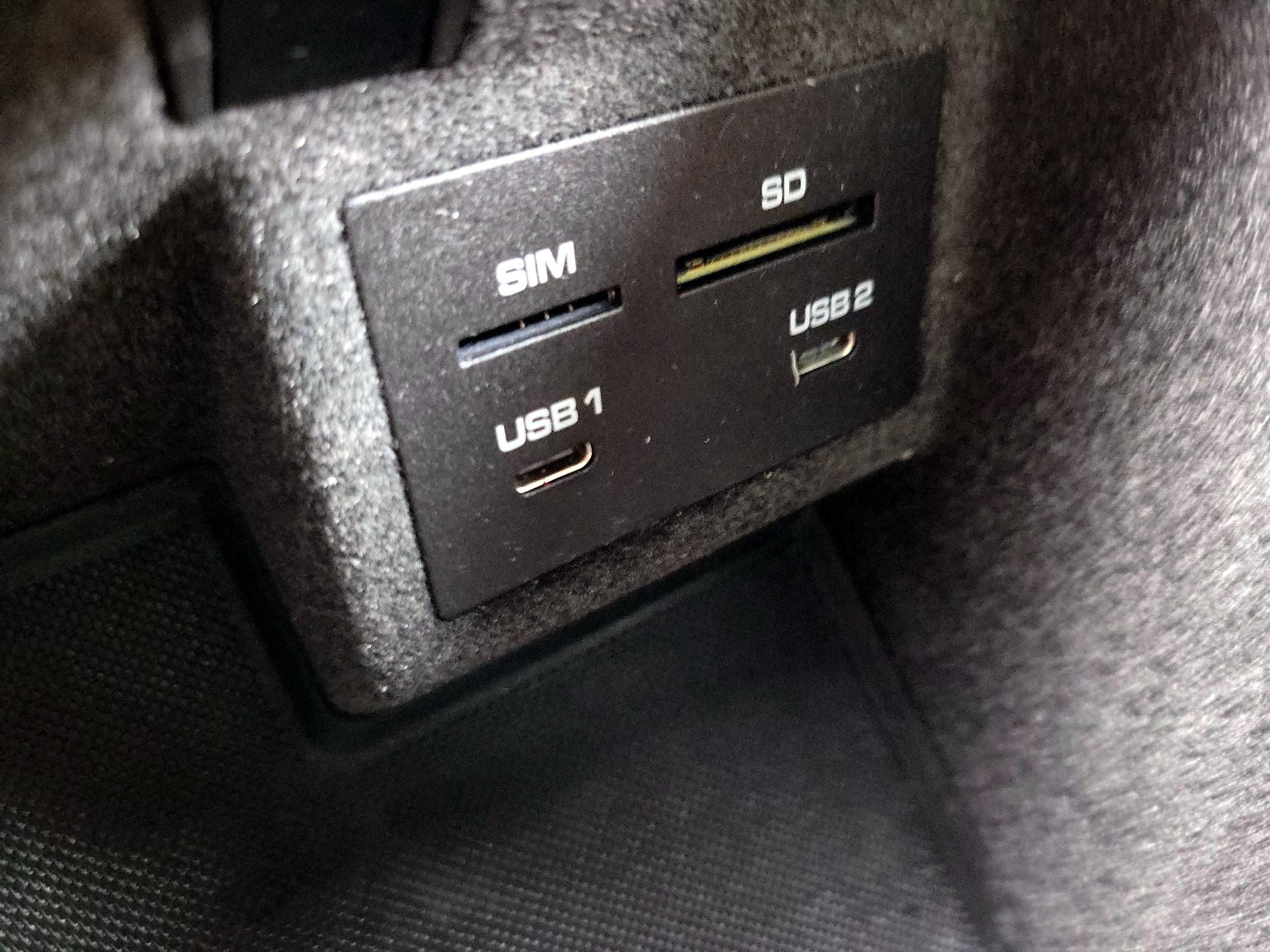 Thumbnail: 2023 Porsche Macan - 19