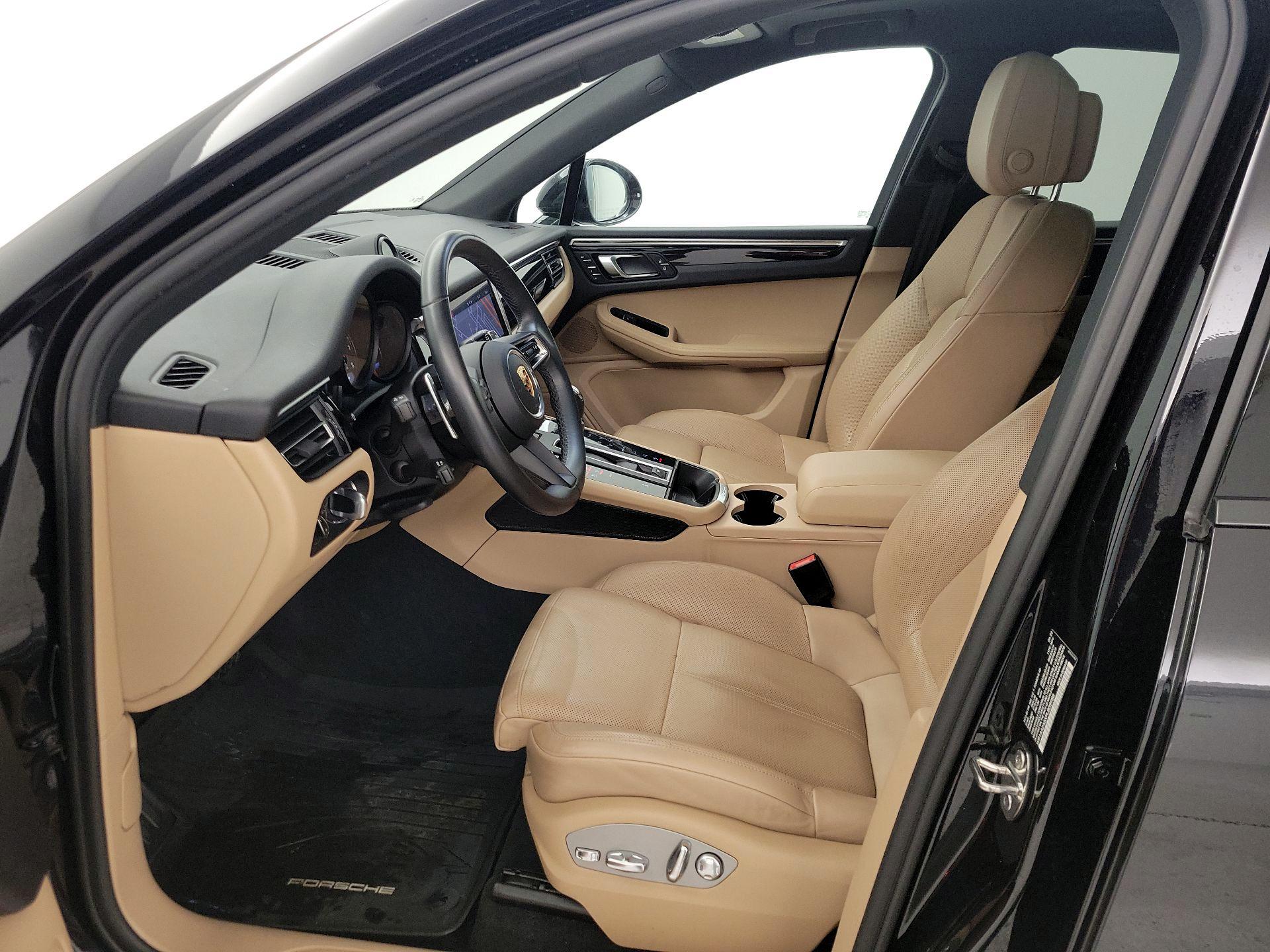 Thumbnail: 2023 Porsche Macan - 11