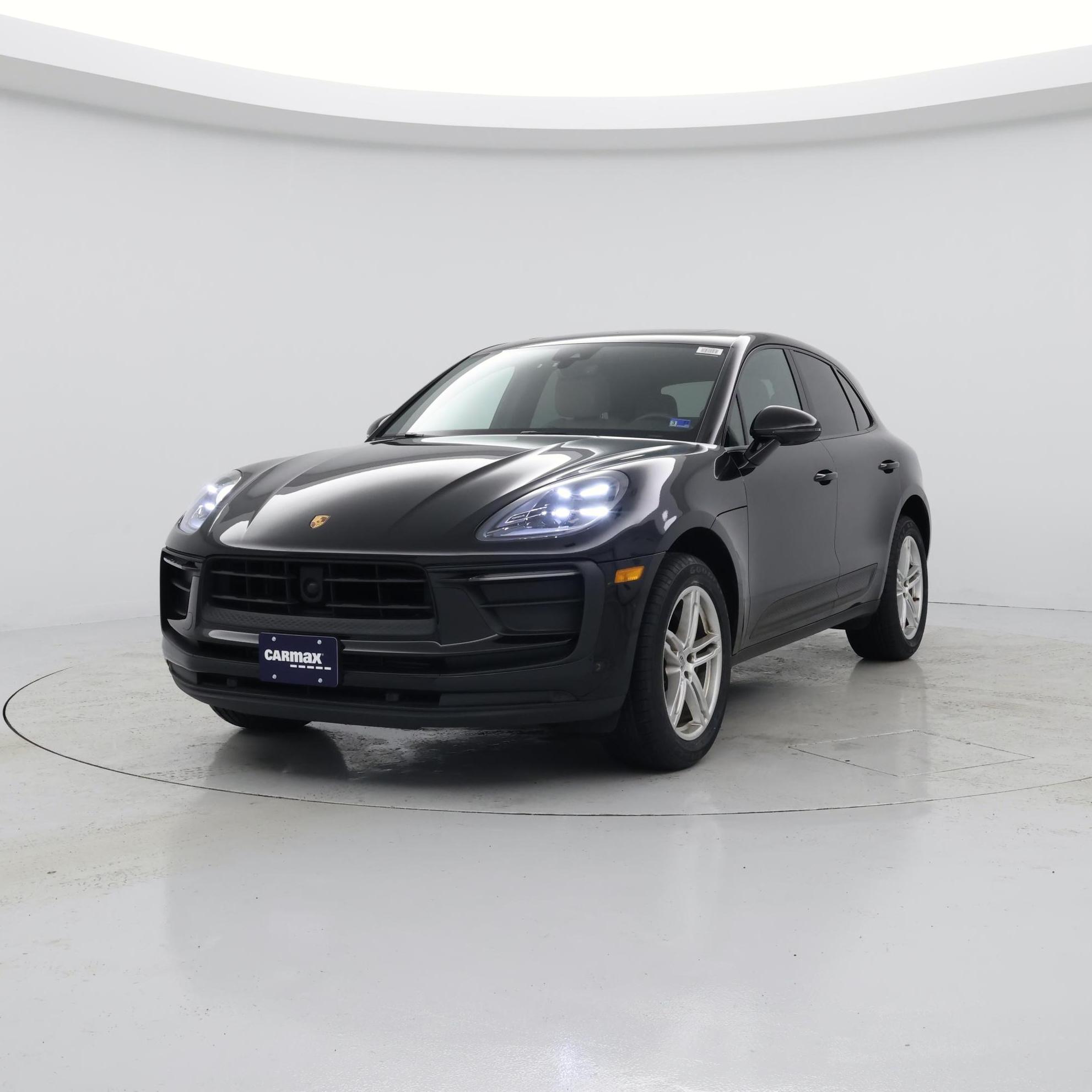 Thumbnail: 2023 Porsche Macan - 4