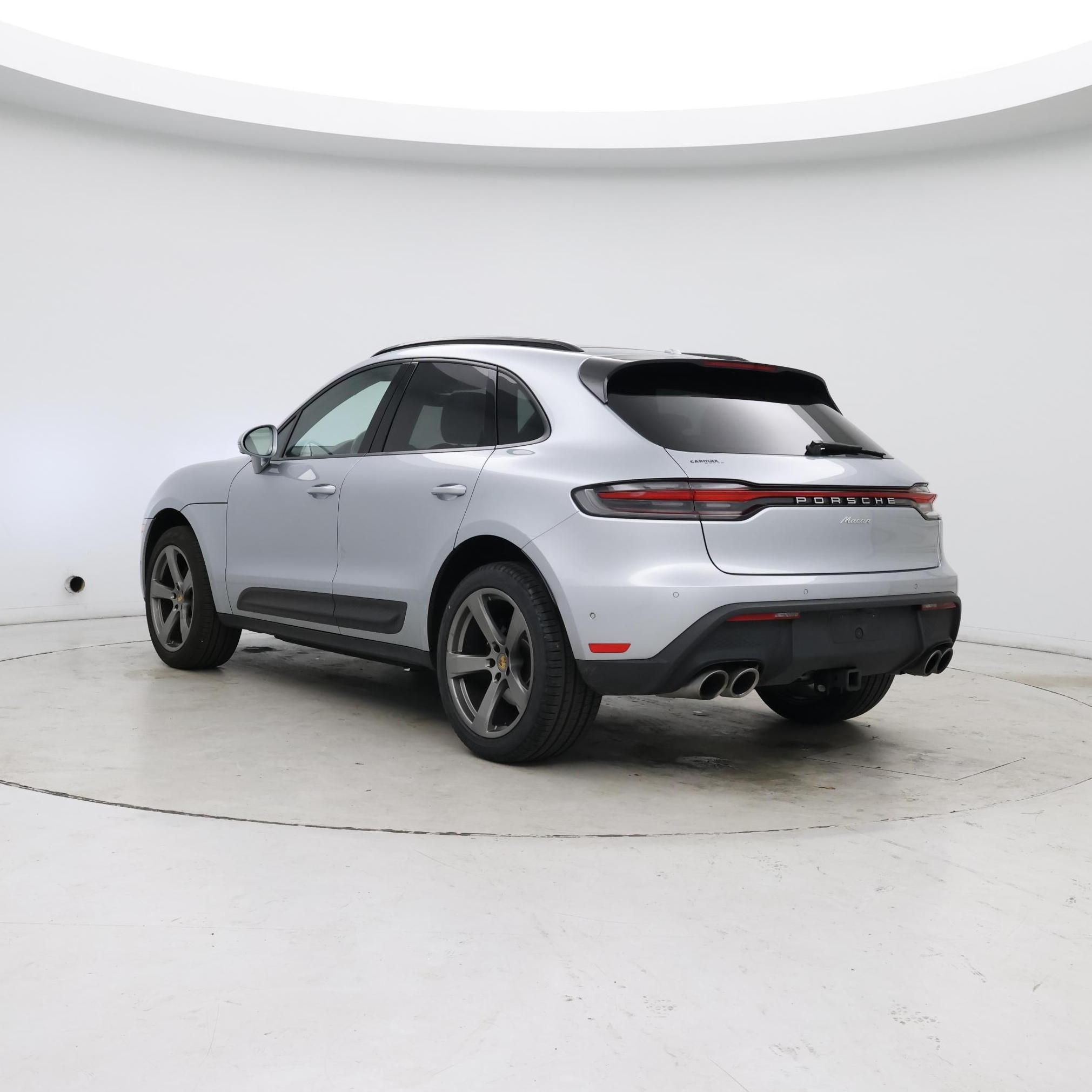 Thumbnail: 2022 Porsche Macan - 2